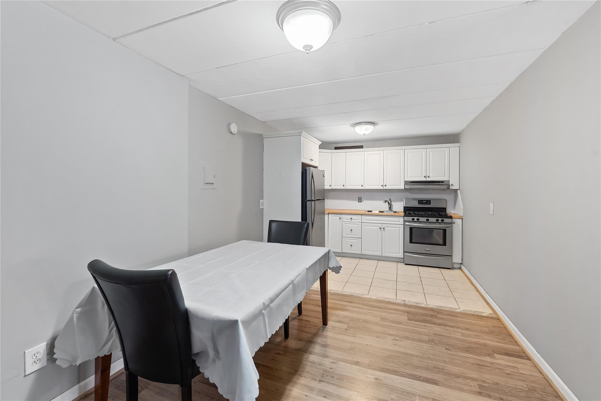 #6 photo, 2035 Central Park Avenue, Yonkers , NY 10710