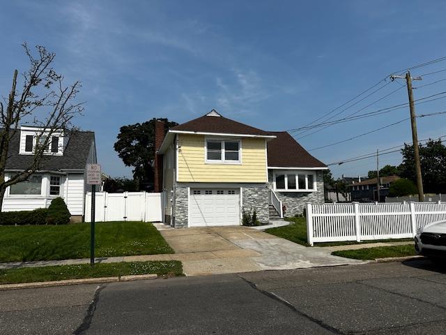 #1 photo, 558 Oxford Road, Cedarhurst , NY 11516