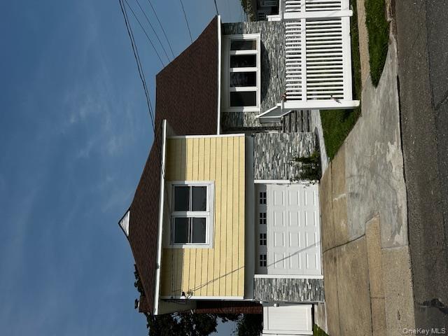 #2 photo, 558 Oxford Road, Cedarhurst , NY 11516