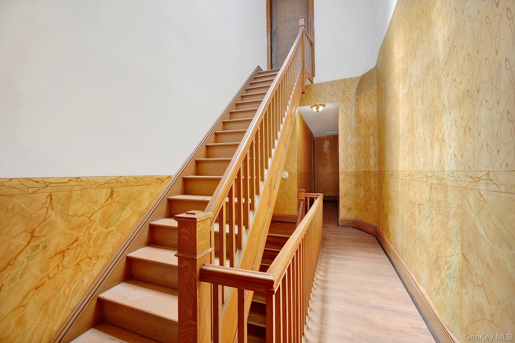 #5 photo, 63-40 Fresh Pond Road, クイーンズ区 Ridgewood , NY 11385