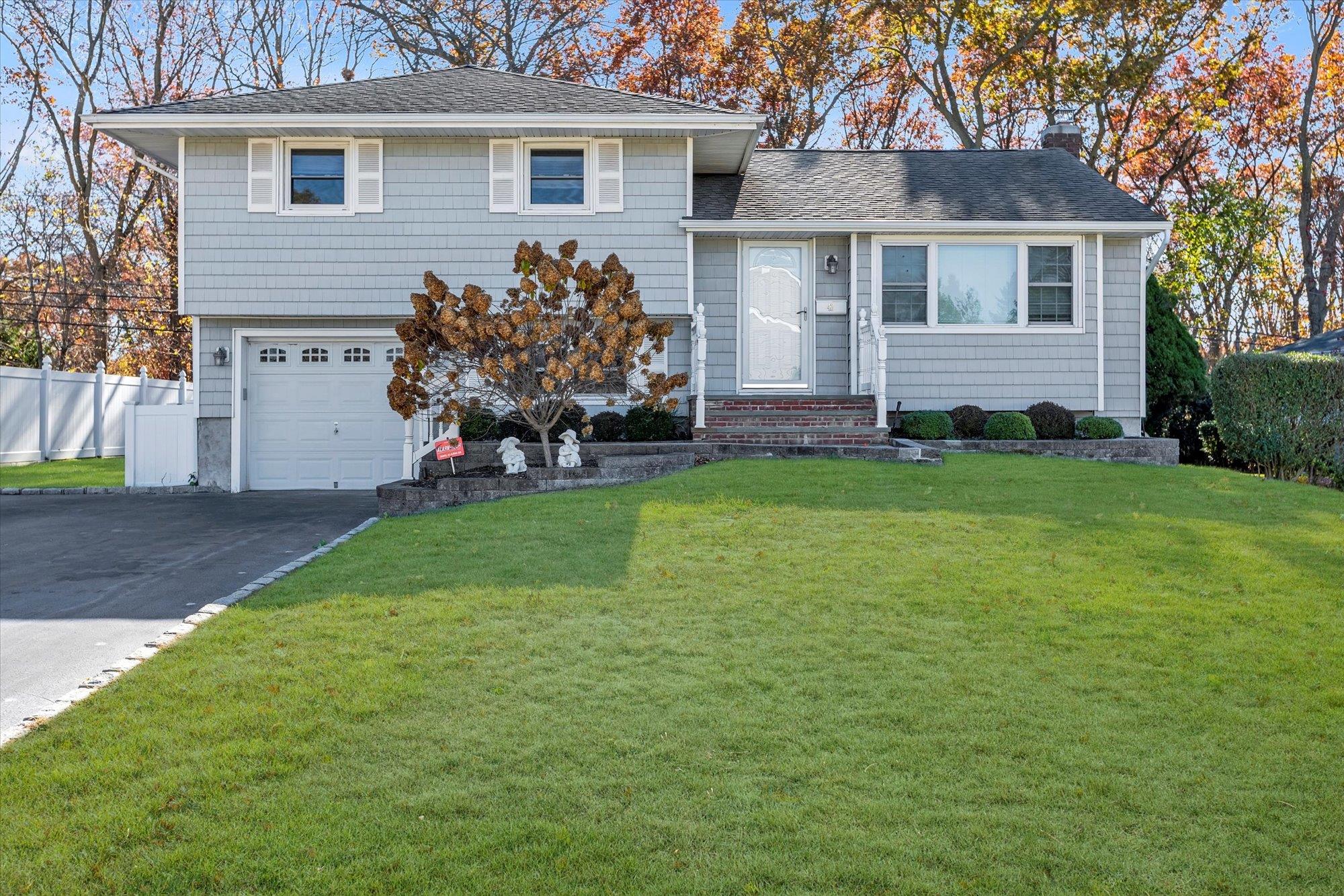 #1 photo, 42 Shirley Court, Commack , NY 11725