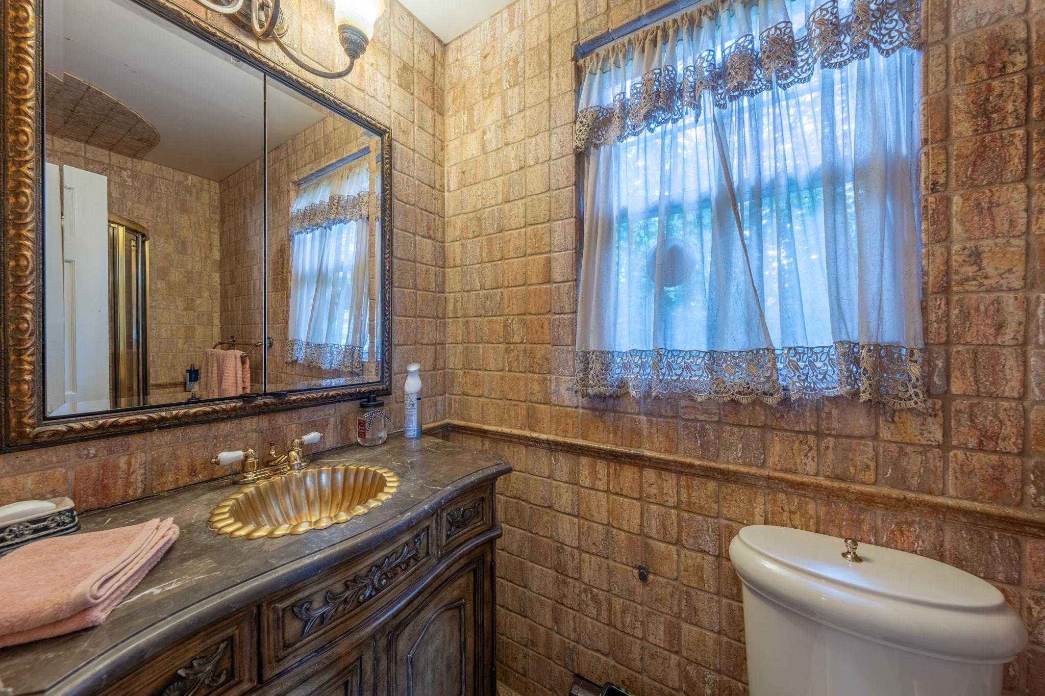 #10 photo, 65 Earle Avenue, ناسو Lynbrook , NY 11563