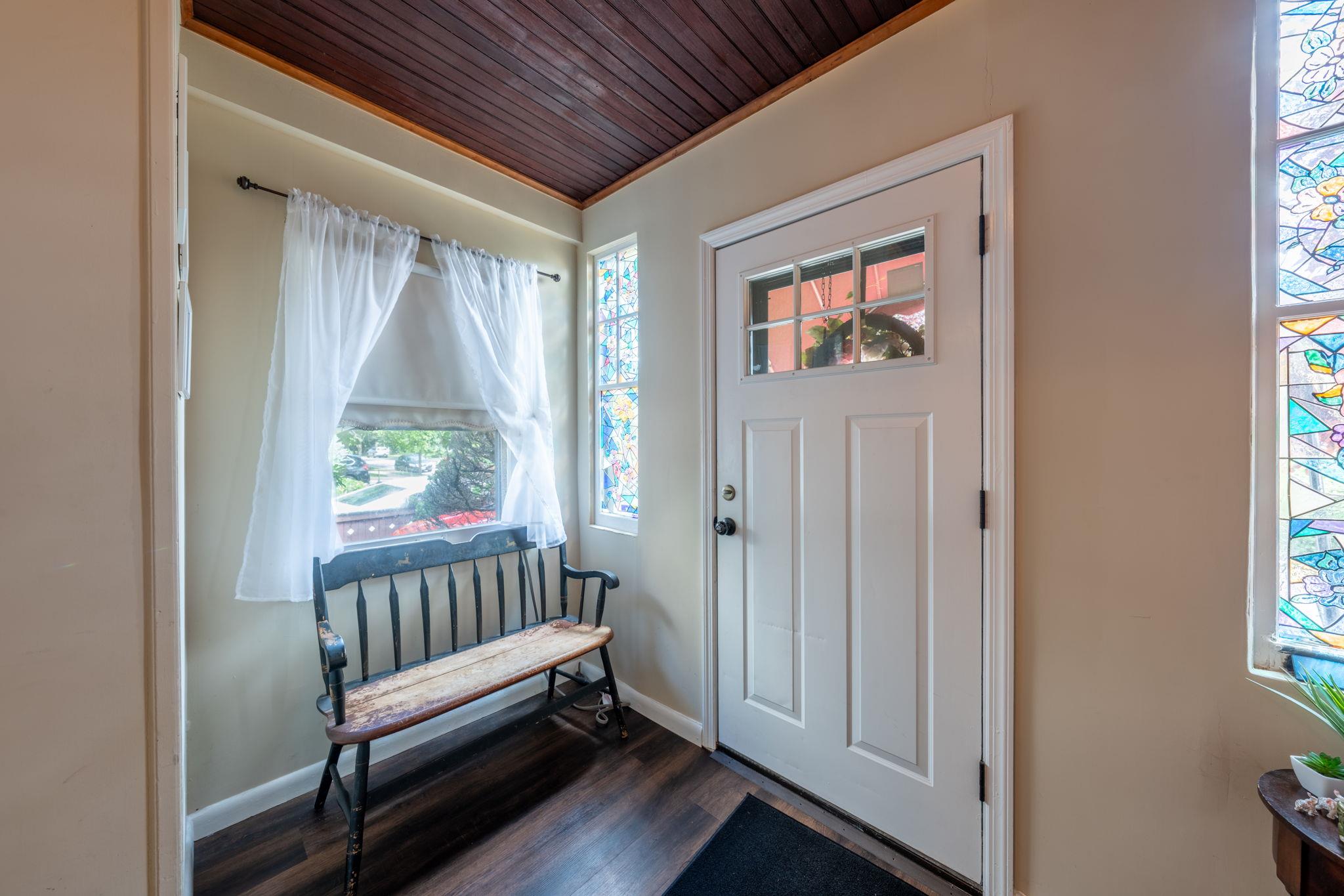 #4 photo, 65 Earle Avenue, ناسو Lynbrook , NY 11563