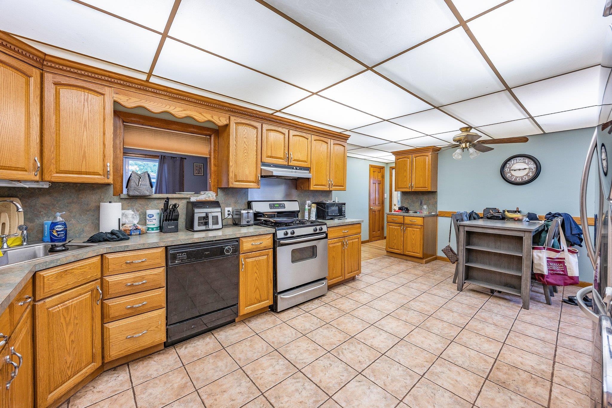 #6 photo, 5801 59th Street, Maspeth , NY 11378