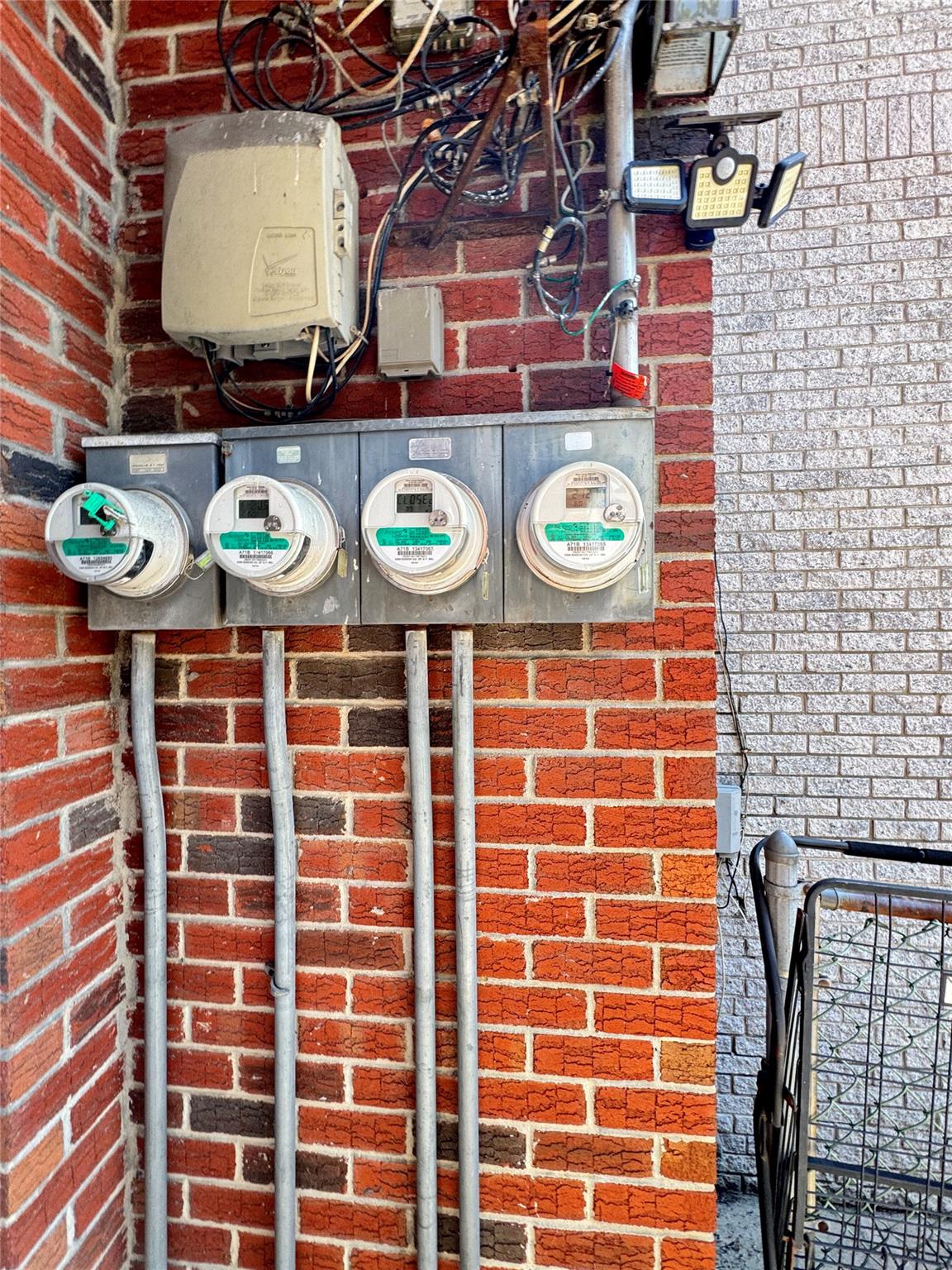 #10 photo, 108-11 44th Avenue, クイーンズ区 Corona , NY 11368