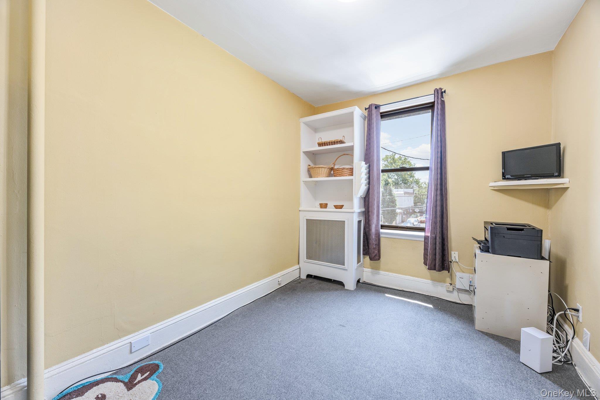 #11 photo, 6161 62nd Avenue, クイーンズ区 Middle Village , NY 11379