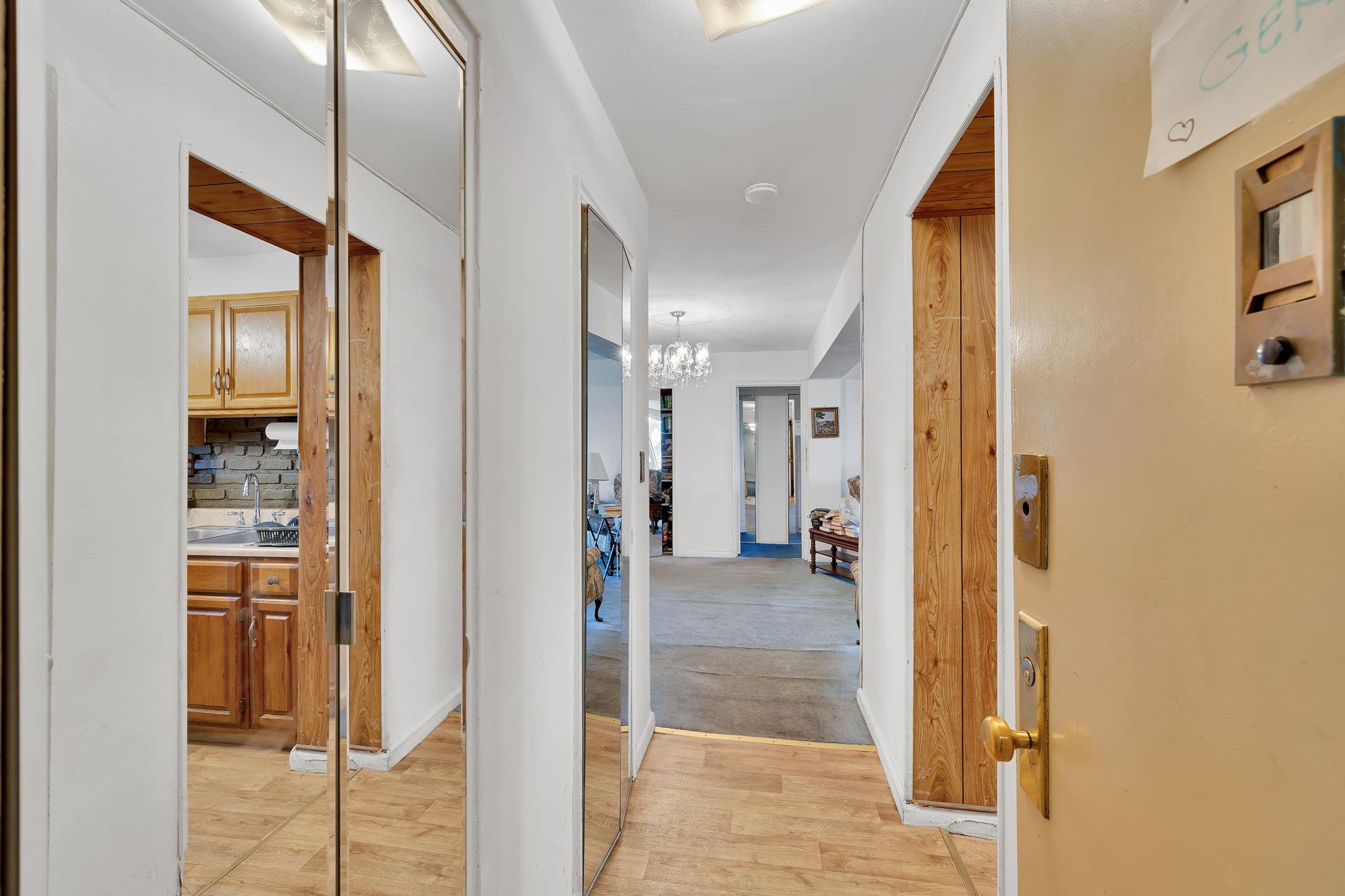 #14 photo, 1 Sadore Lane, 뉴욕주 Yonkers , NY 10710