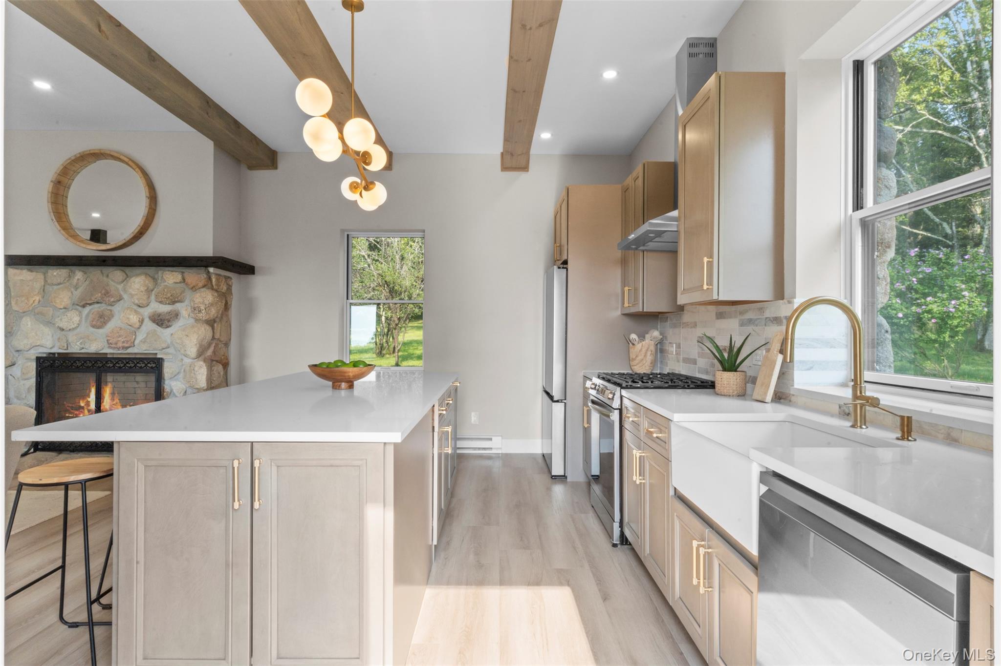 #10 photo, 115 Schuyler Avenue, Cragsmoor , NY 12420