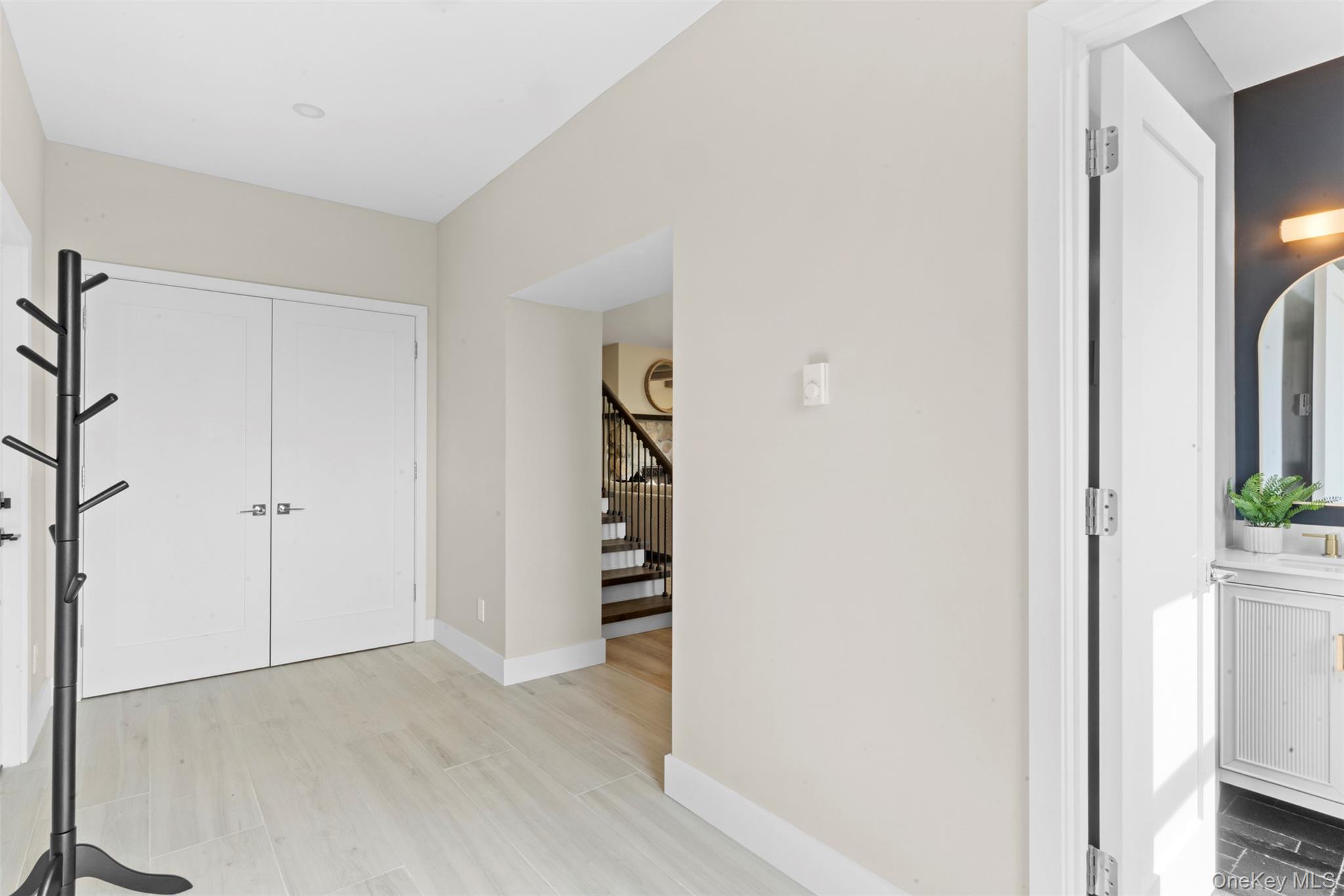 #7 photo, 115 Schuyler Avenue, Cragsmoor , NY 12420