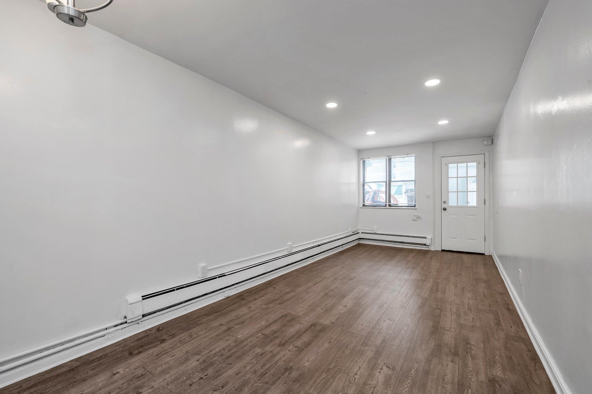 #13 photo, 1633 Tenbroeck Avenue, 브롱크스 Bronx , NY 10461