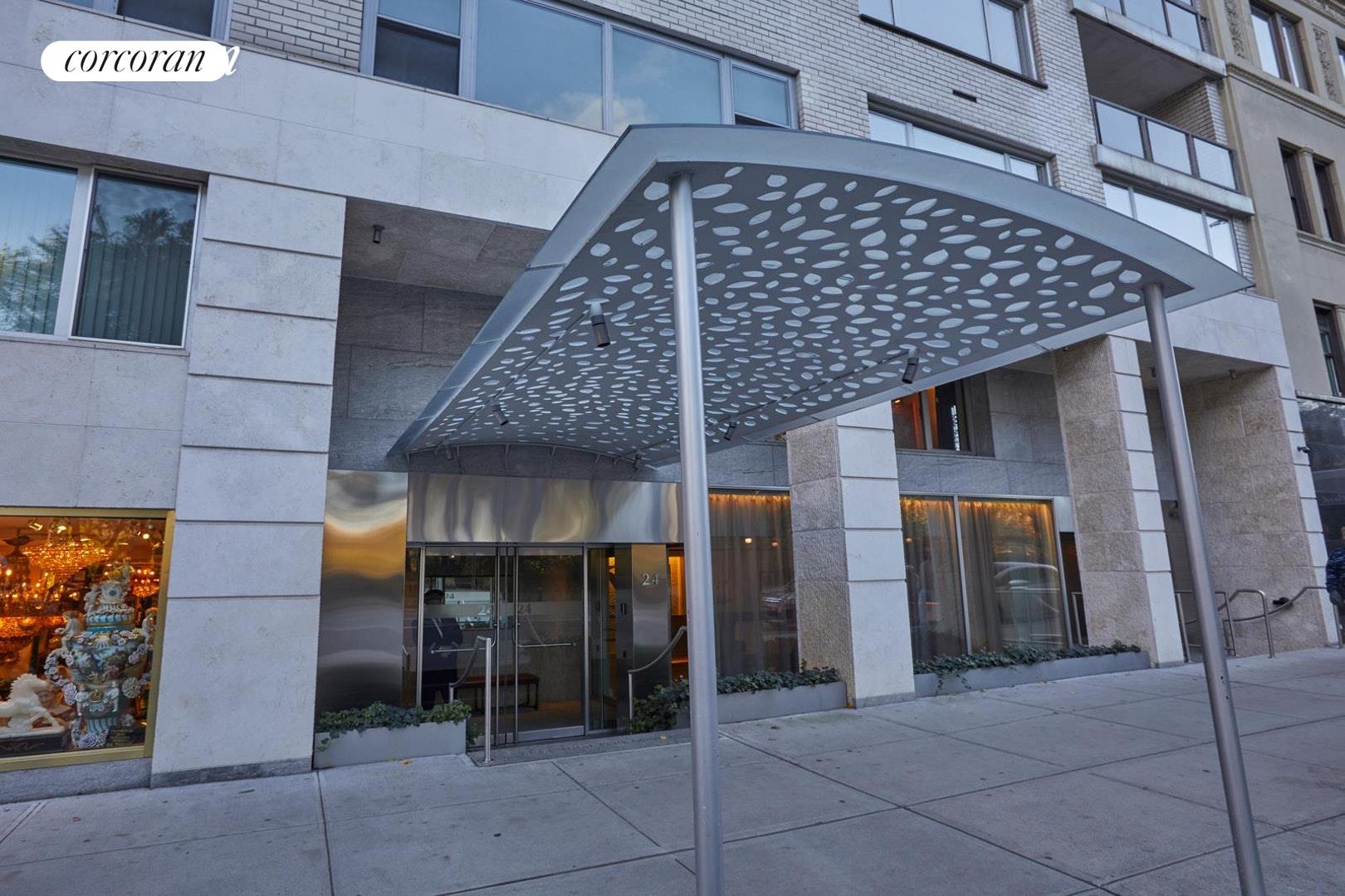 #15 photo, 24 CENTRAL Park S, マンハッタン Central Park South , NY 10019