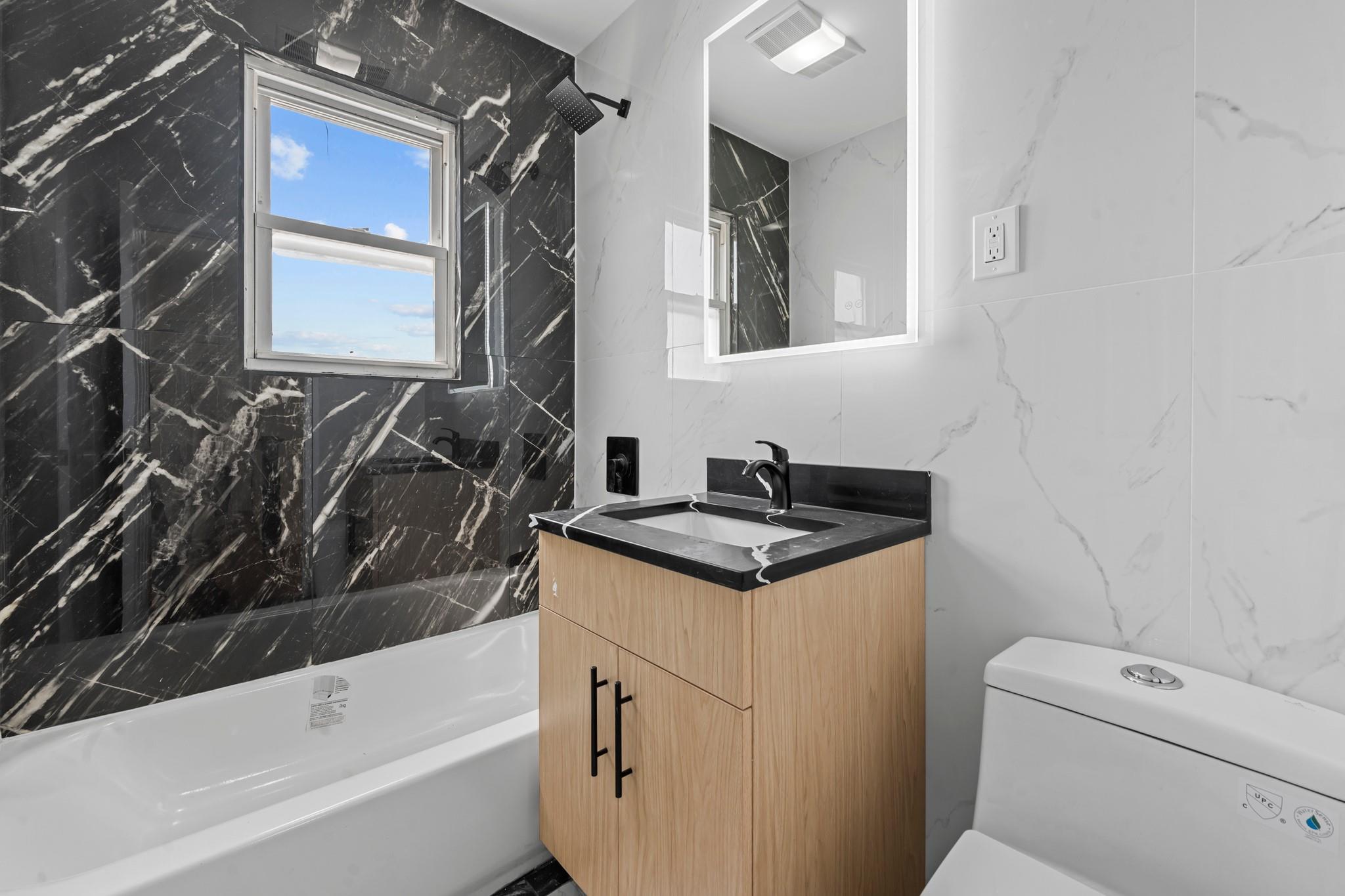 #13 photo, 13336 114th Place, 皇后區 奧松公園 South Ozone Park , NY 11420