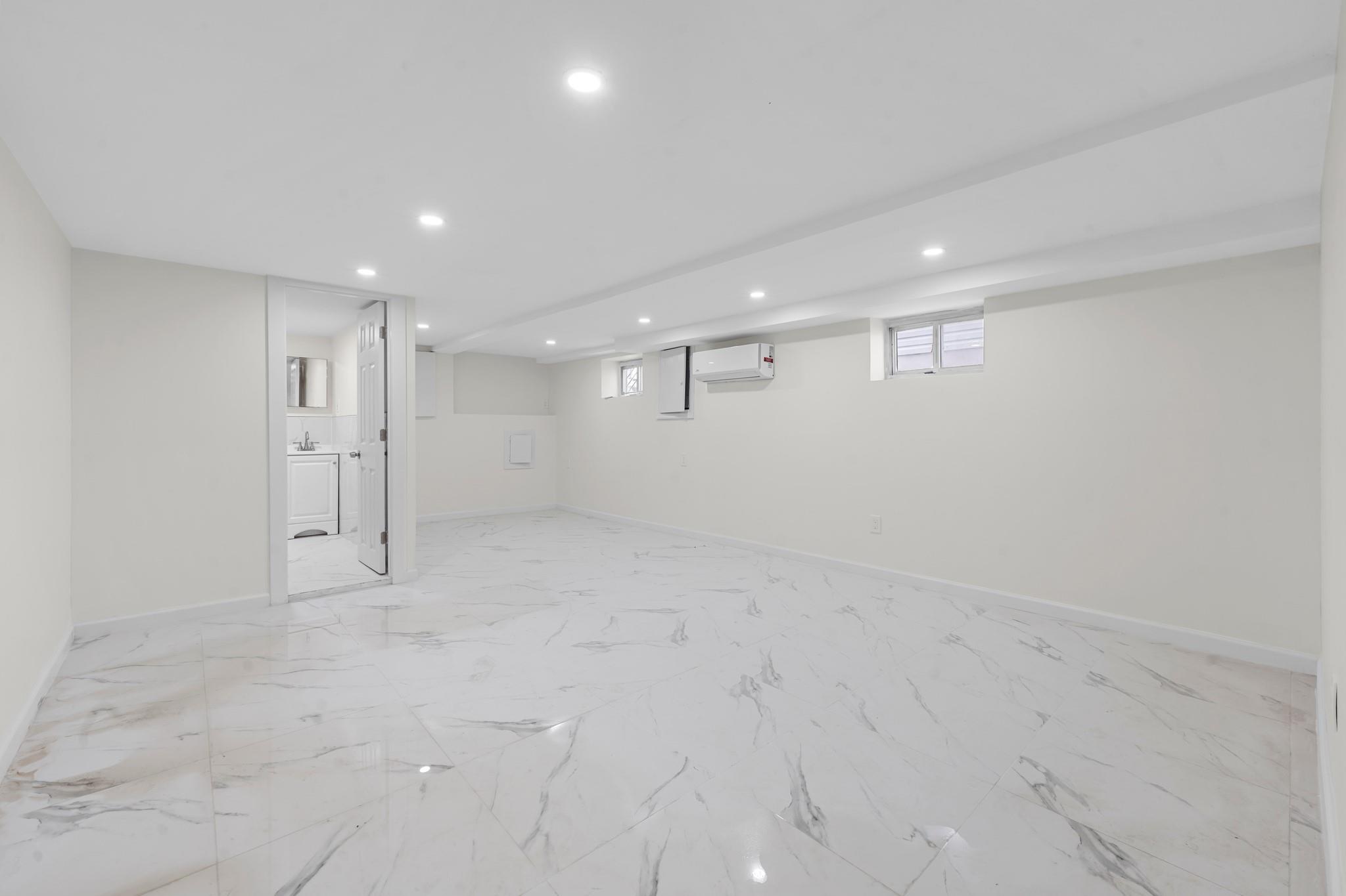 #14 photo, 13336 114th Place, 皇后區 奧松公園 South Ozone Park , NY 11420