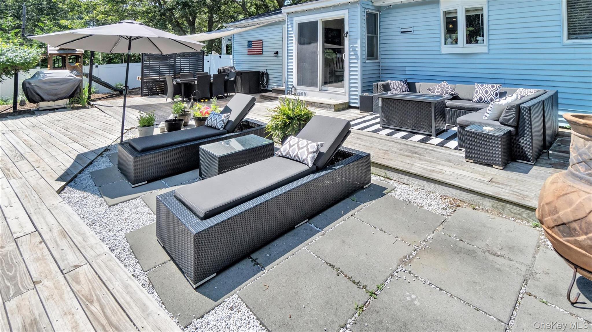 #13 photo, 21 Holzman Drive, サフォーク郡 Hampton Bays , NY 11946