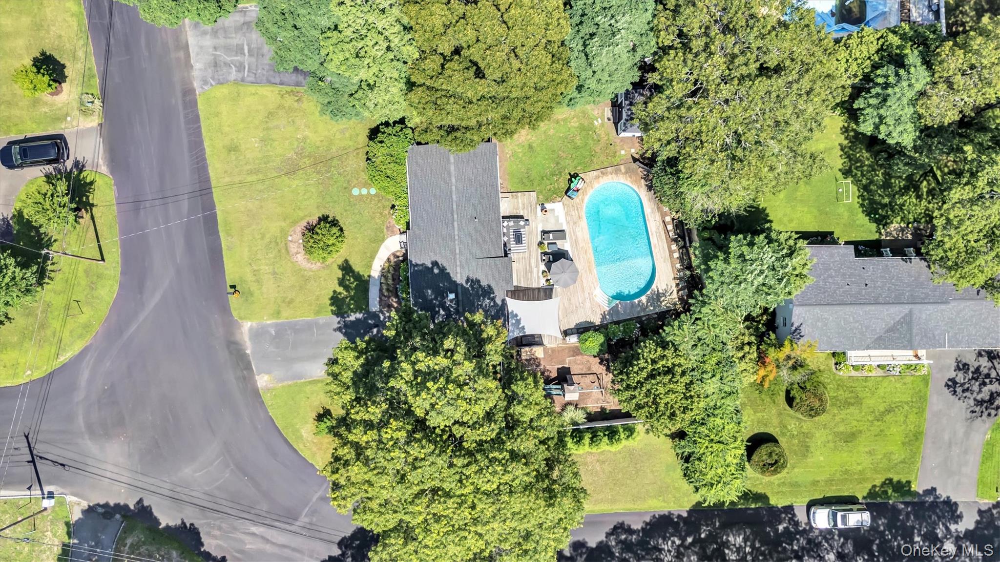 #15 photo, 21 Holzman Drive, サフォーク郡 Hampton Bays , NY 11946