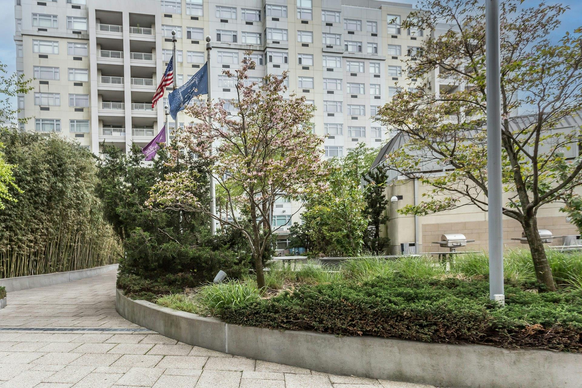 #13 photo, 131-03 40th Road, クイーンズ区 Flushing , NY 11354