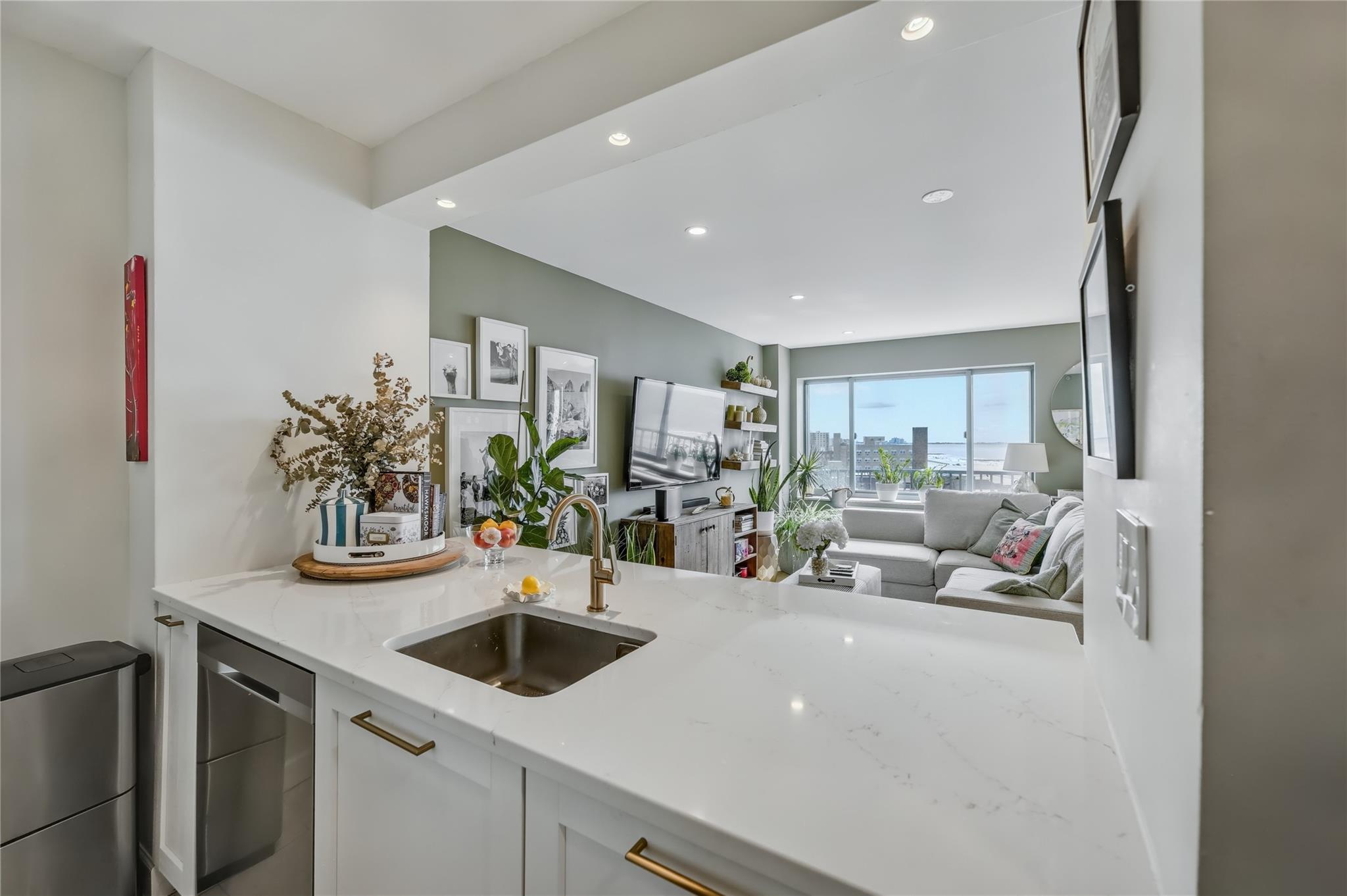 #6 photo, 136 Beach 117th Street, クイーンズ区 Rockaway Park , NY 11694