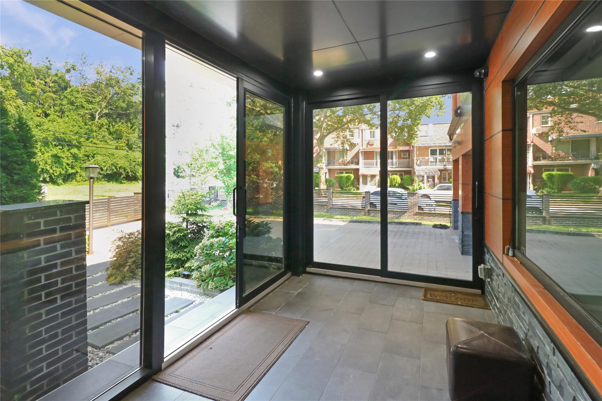 #4 photo, 4953 Fresh Meadow Lane, كوينز Fresh Meadows , NY 11365