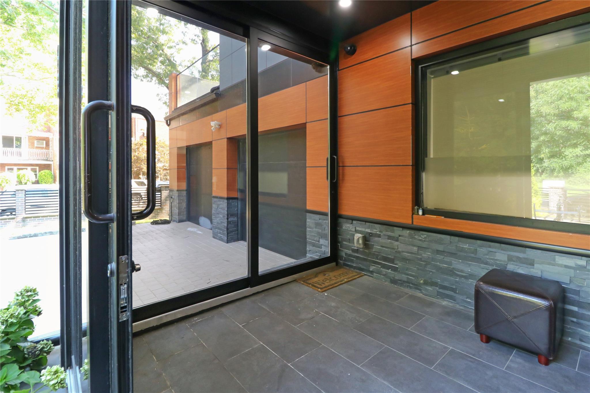 #5 photo, 4953 Fresh Meadow Lane, كوينز Fresh Meadows , NY 11365