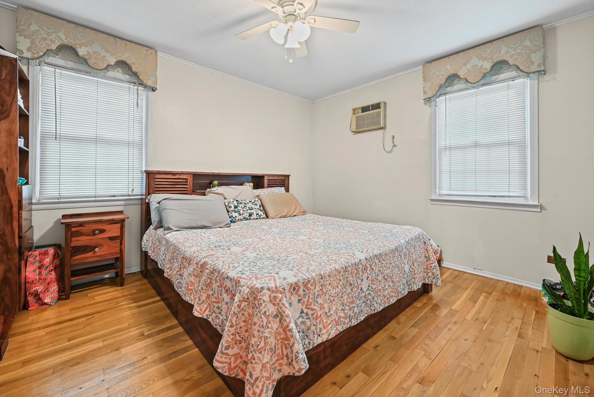 #13 photo, 225-15 147 Avenue, クイーンズ区 Rosedale , NY 11413