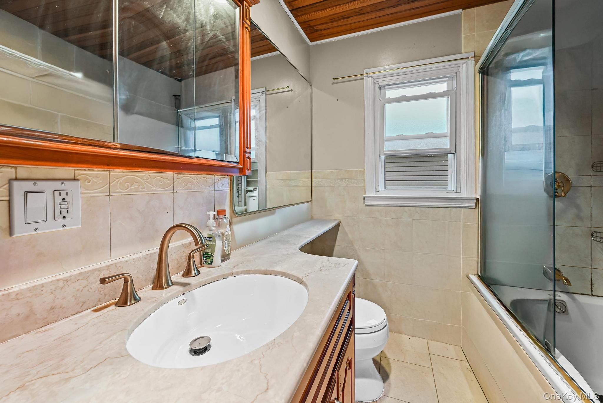 #17 photo, 225-15 147 Avenue, クイーンズ区 Rosedale , NY 11413