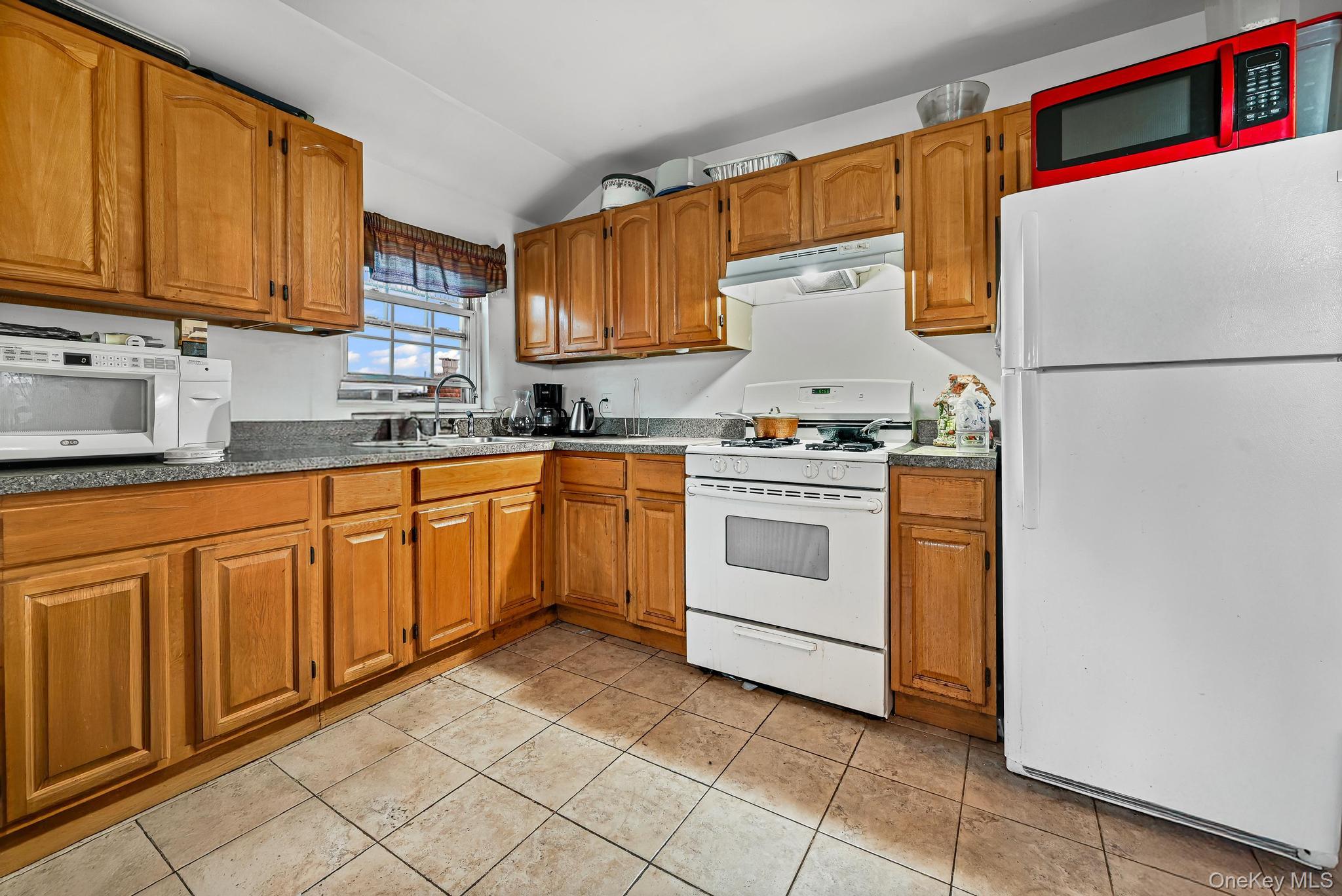 #7 photo, 225-15 147 Avenue, クイーンズ区 Rosedale , NY 11413