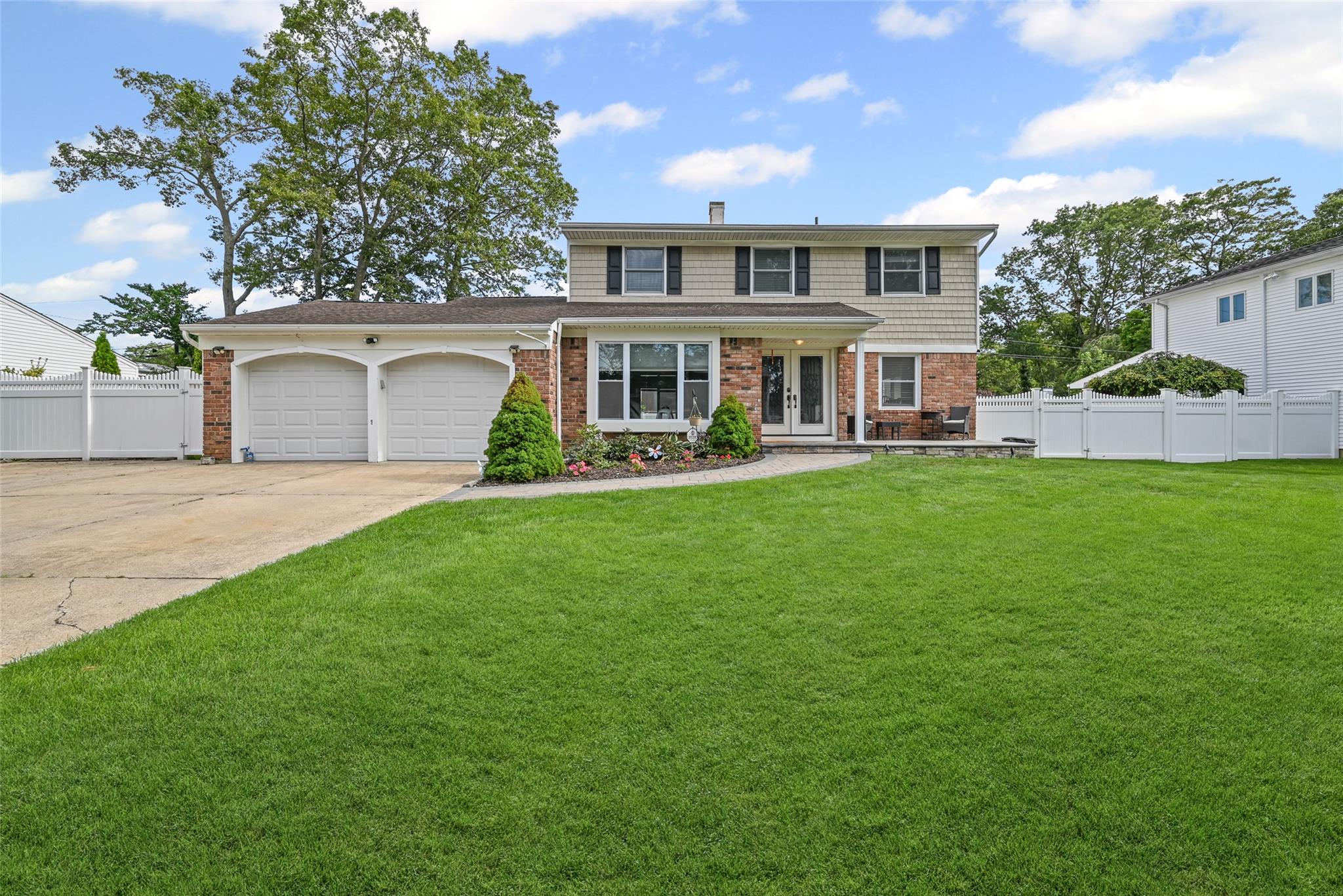 #1 photo, 36 Penn Street, 東長島 Port Jefferson Station , NY 11776