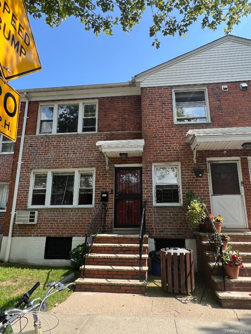 #1 photo, 138-46 68th Drive, クイーンズ区 Kew Garden Hills , NY 11367