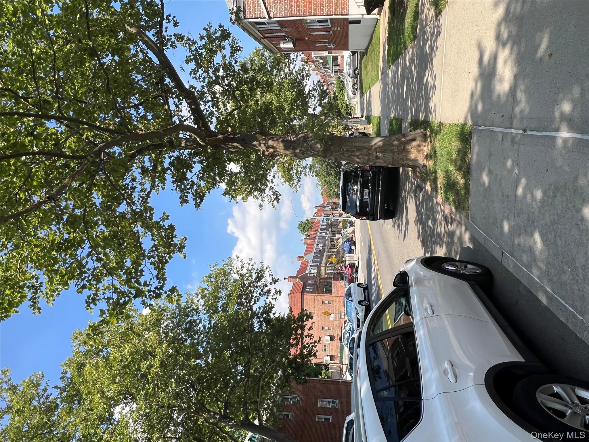 #14 photo, 138-46 68th Drive, クイーンズ区 Kew Garden Hills , NY 11367