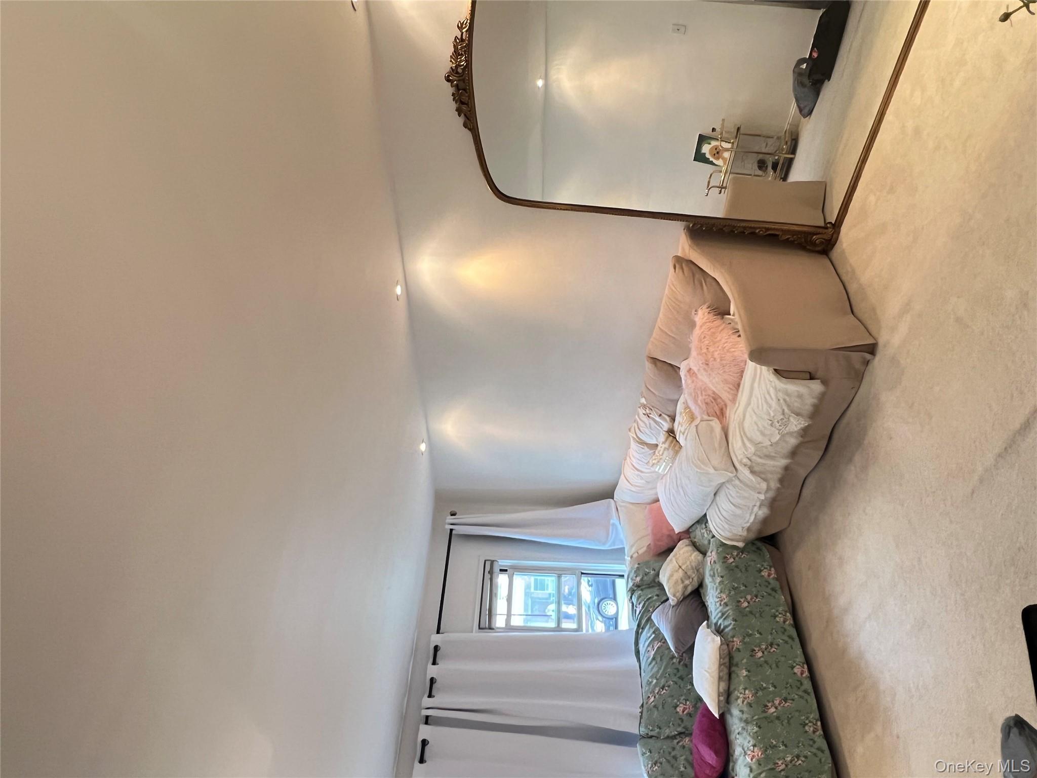 #5 photo, 138-46 68th Drive, クイーンズ区 Kew Garden Hills , NY 11367