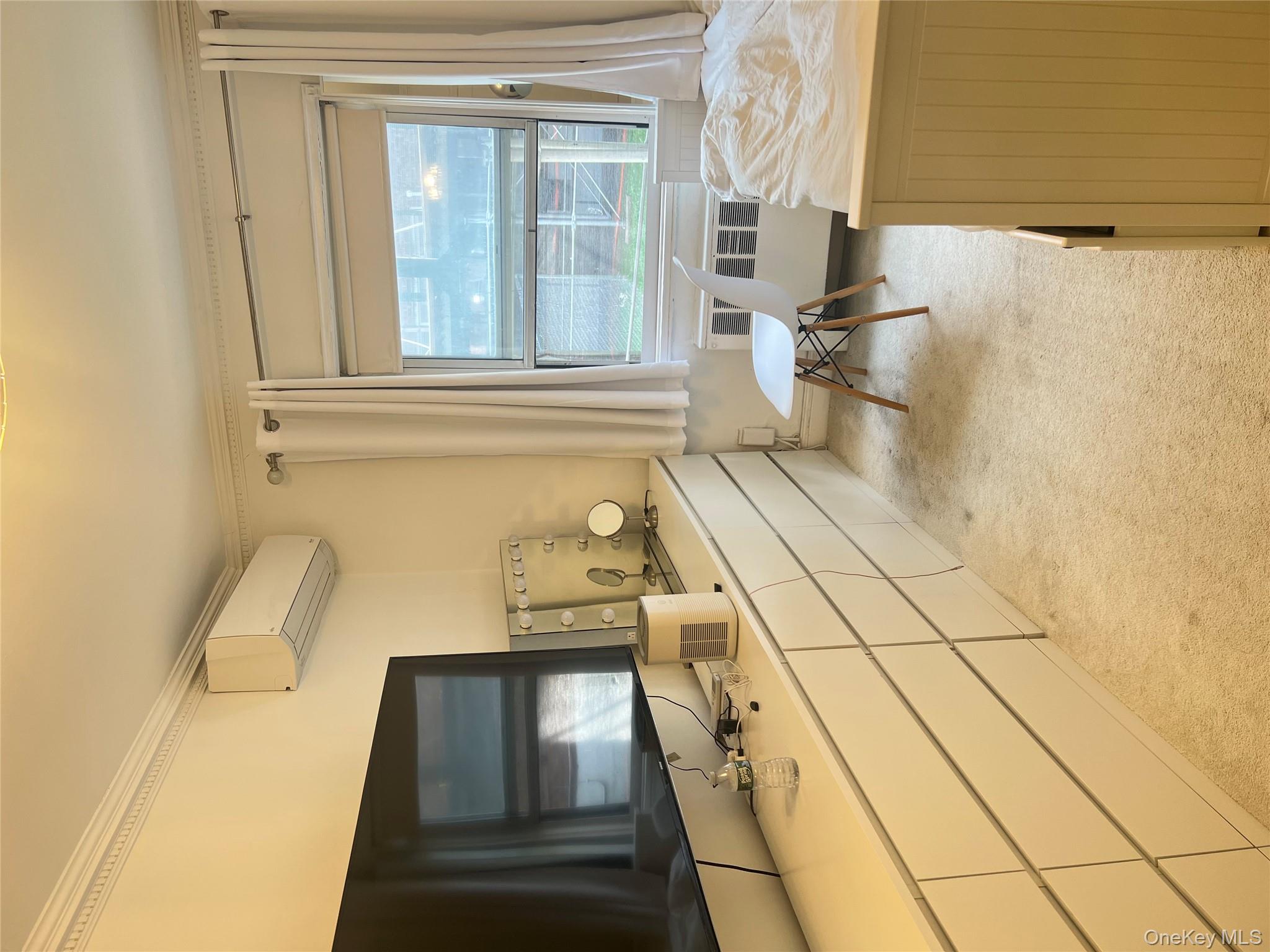 #9 photo, 138-46 68th Drive, クイーンズ区 Kew Garden Hills , NY 11367