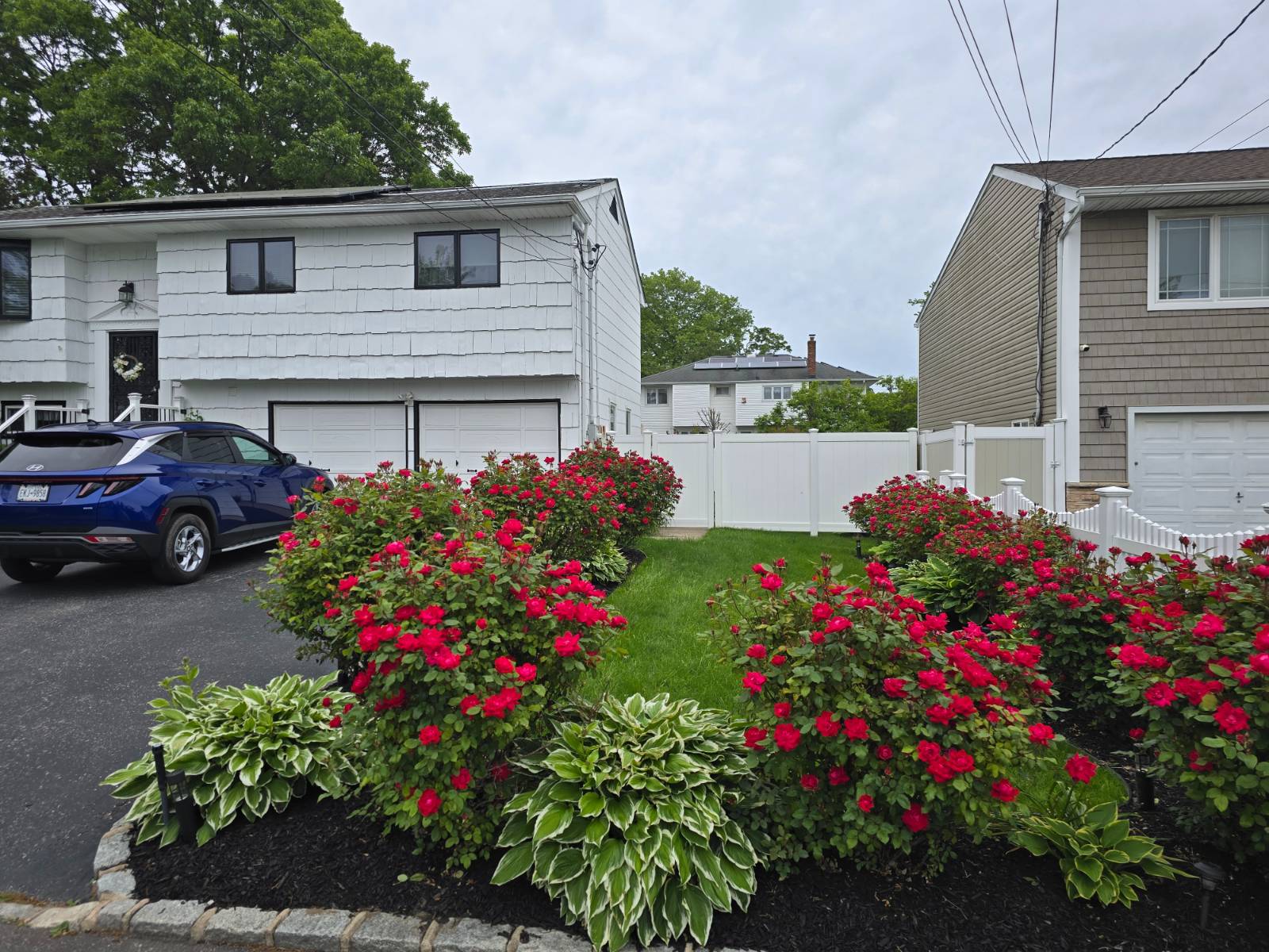 #1 photo, 100 Trouville Rd, Copiague , NY 11726