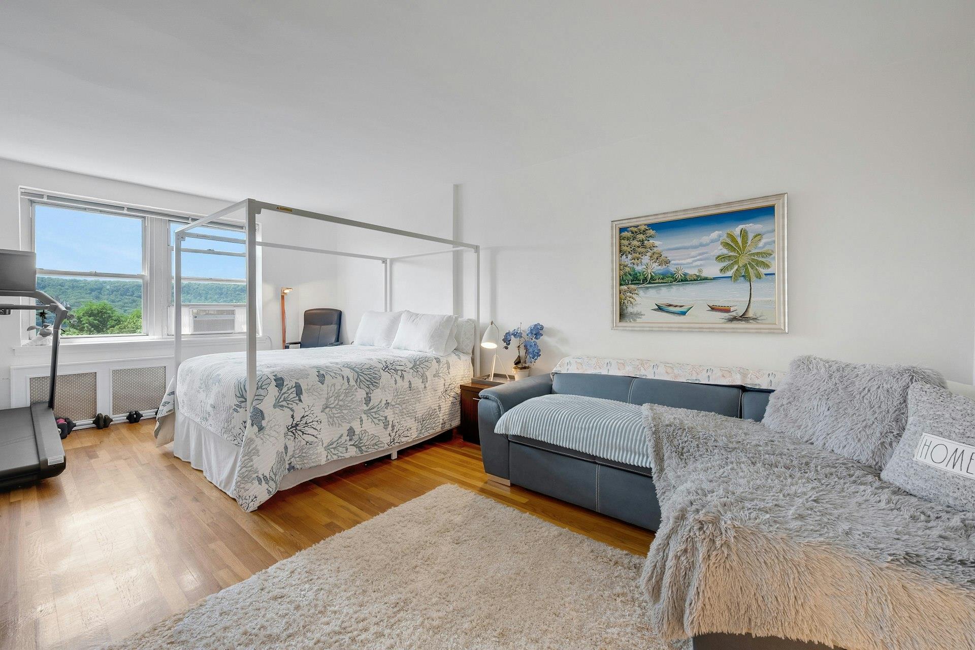 #1 photo, 440 Warburton Avenue, Yonkers , NY 10701