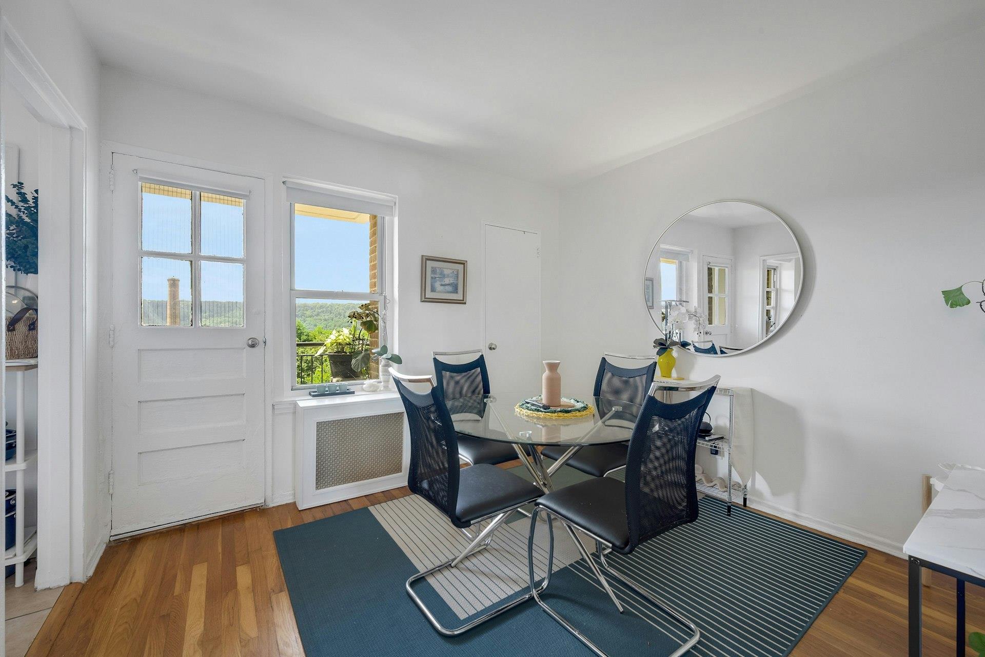 #11 photo, 440 Warburton Avenue, Yonkers , NY 10701