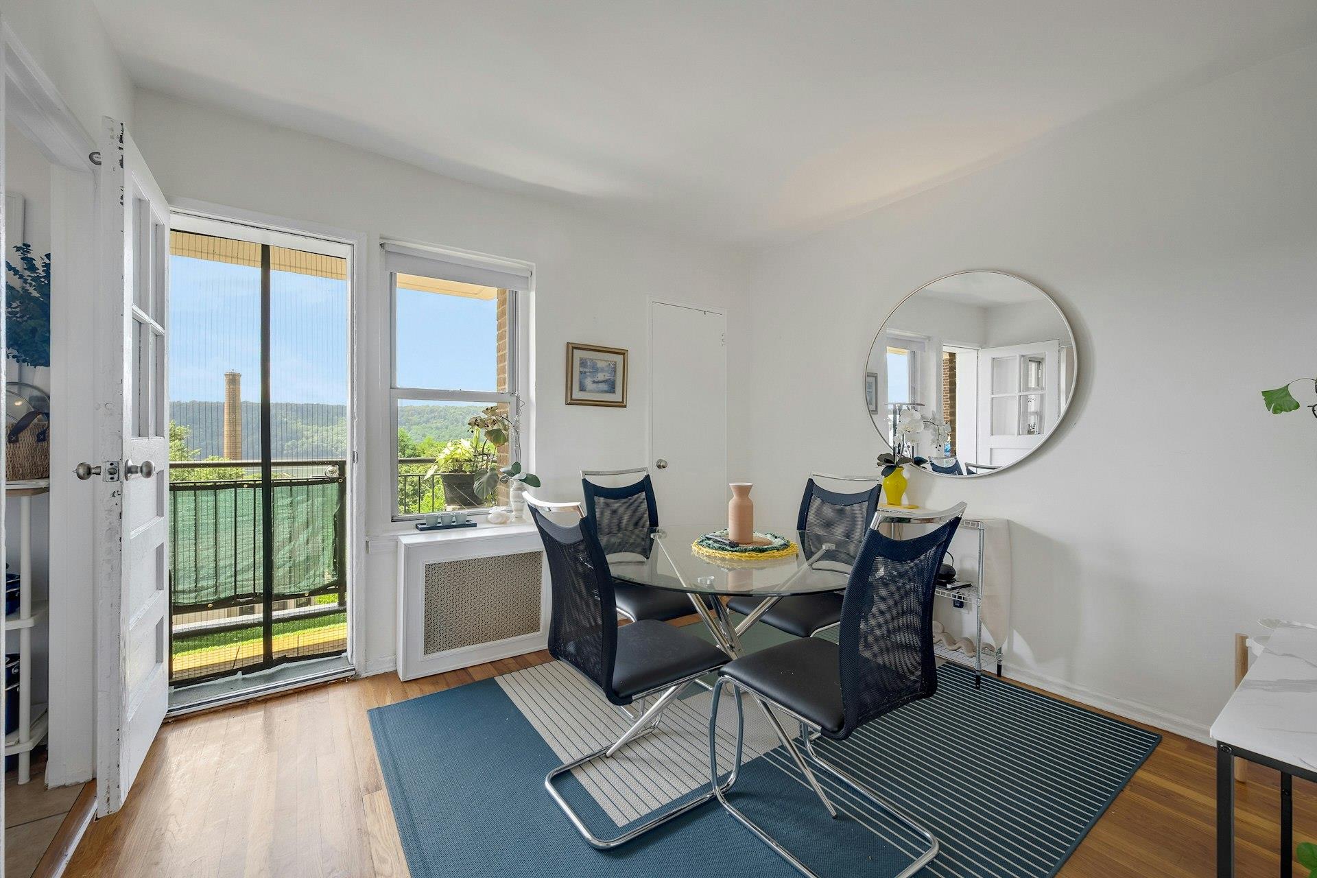 #14 photo, 440 Warburton Avenue, Yonkers , NY 10701