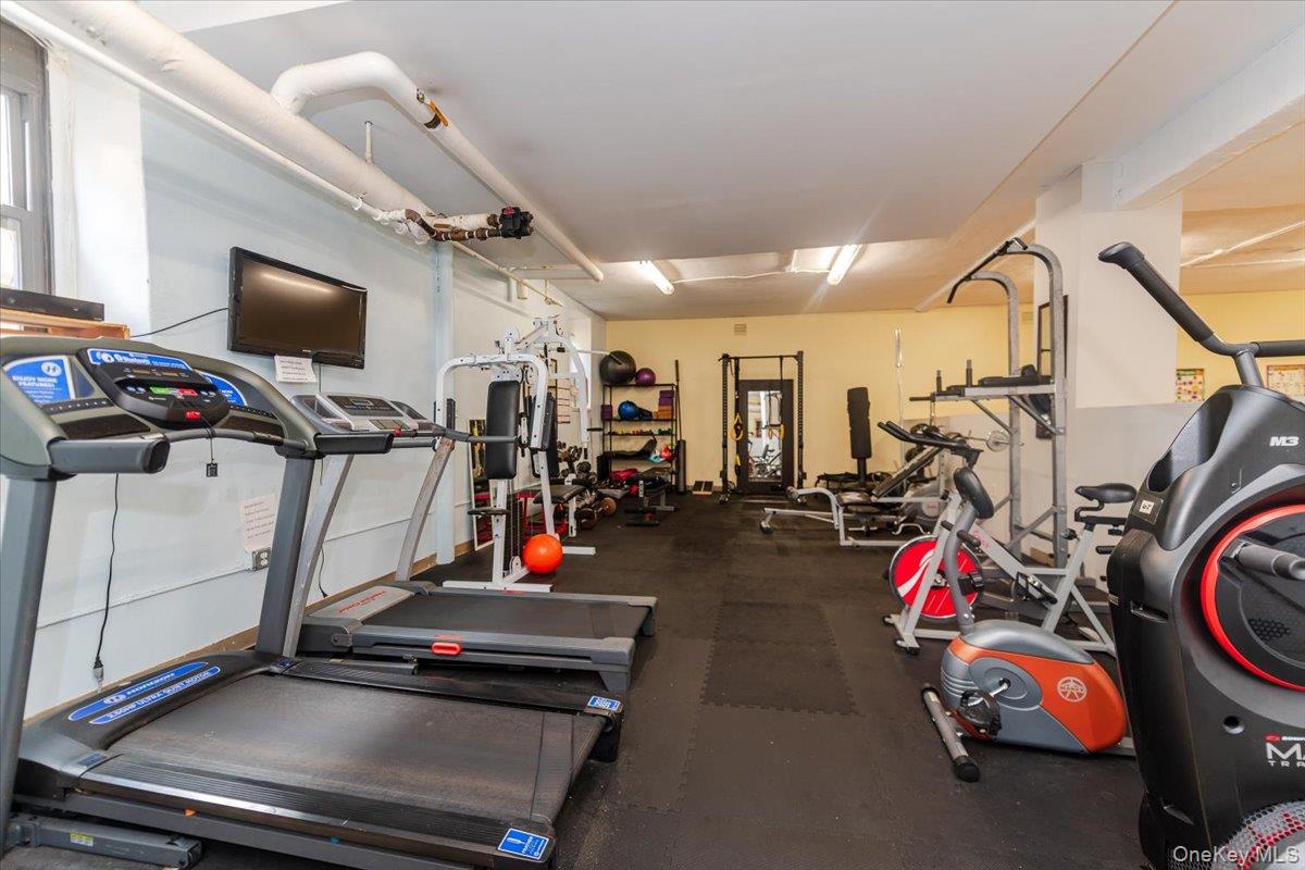 #19 photo, 3875 Waldo Avenue, Bronx , NY 10463