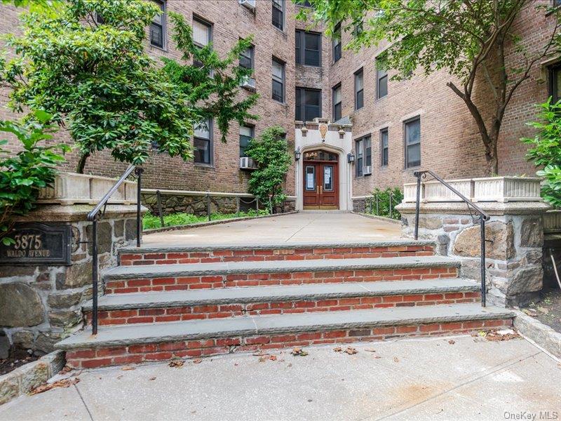 #2 photo, 3875 Waldo Avenue, Bronx , NY 10463