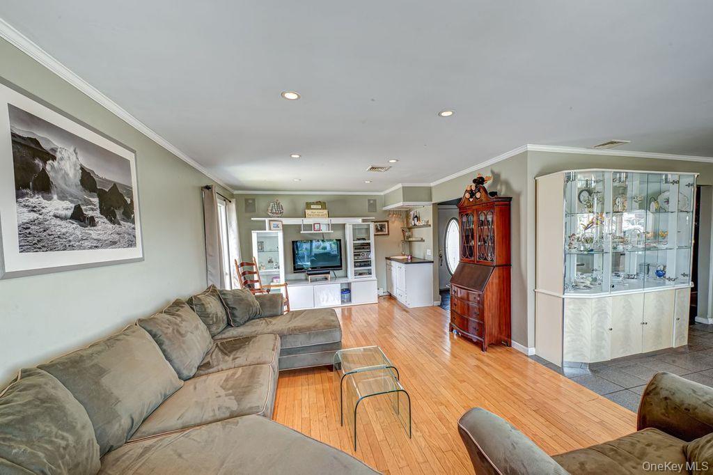 #10 photo, 66 Lighthouse Road, 東長島 Babylon , NY 11702