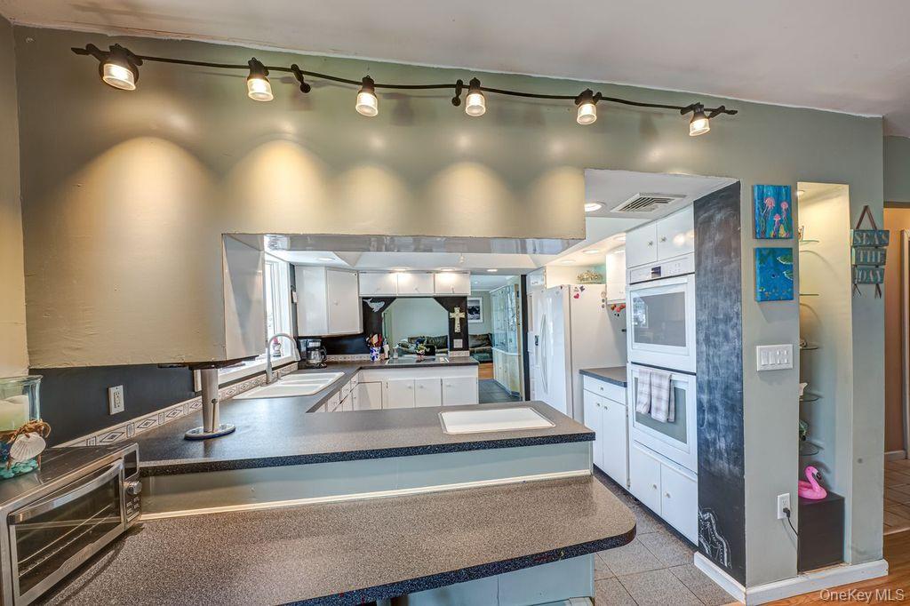 #11 photo, 66 Lighthouse Road, 東長島 Babylon , NY 11702