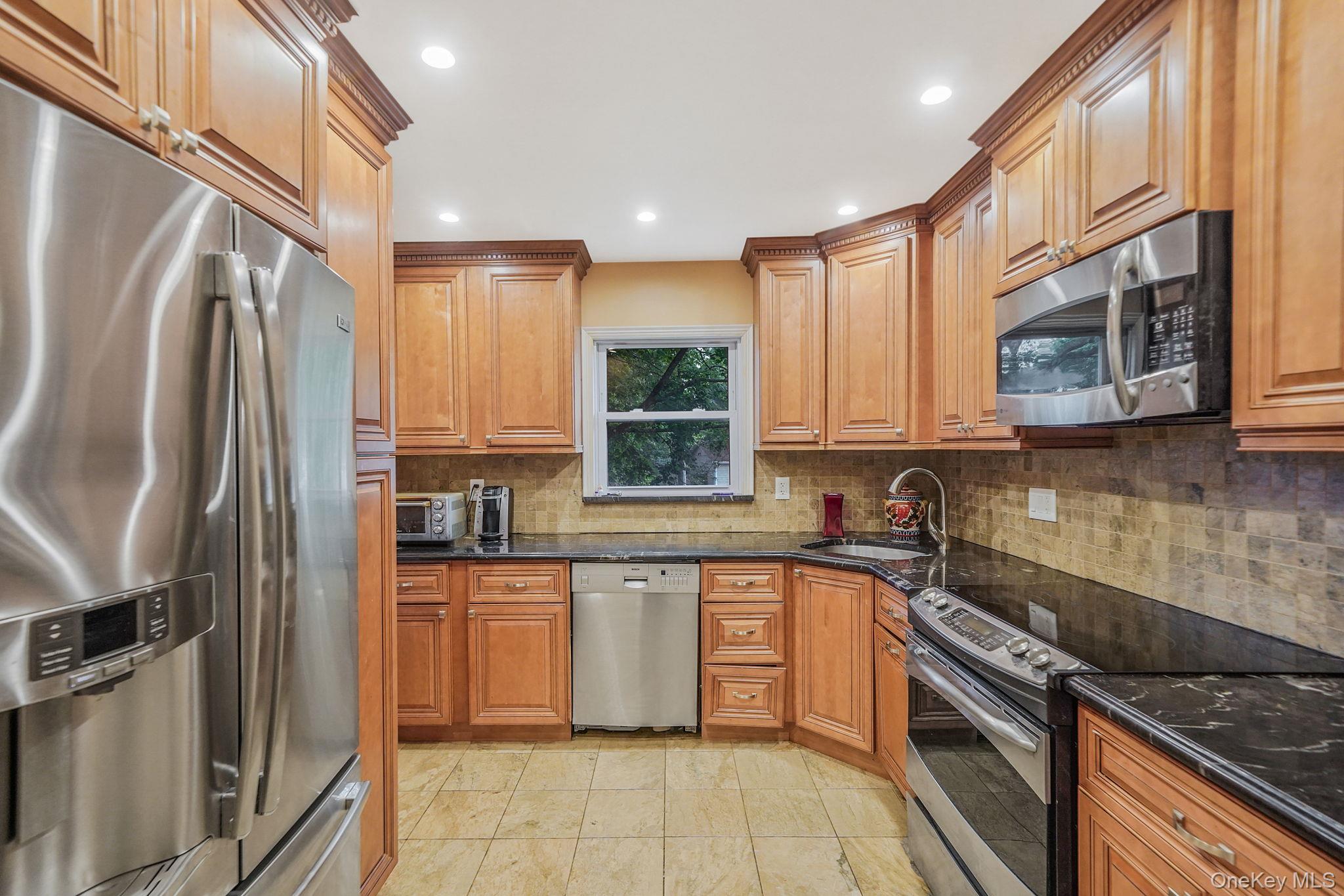 #12 photo, 4 Margaret Drive, 東長島 Nesconset , NY 11767