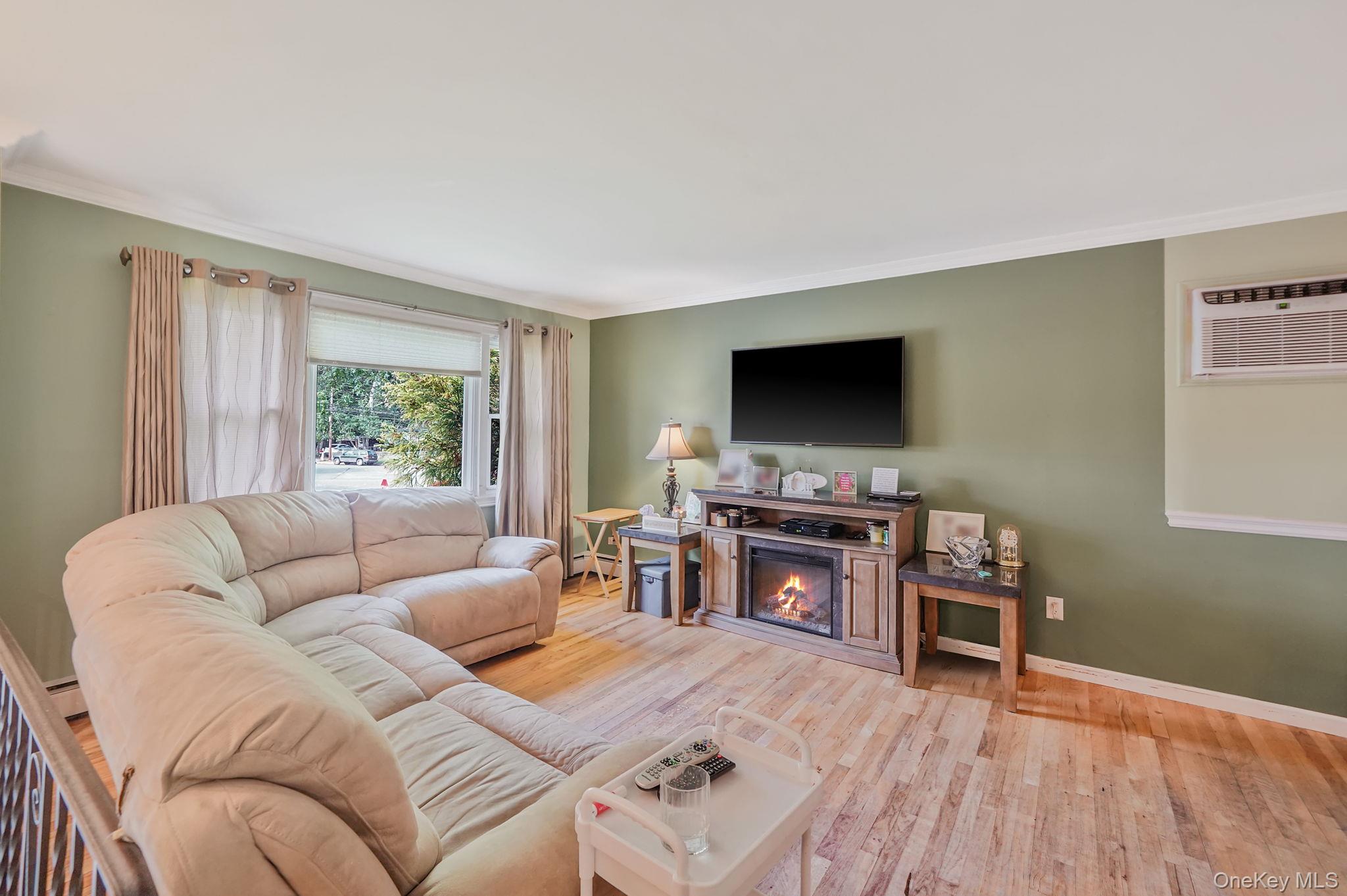 #4 photo, 4 Margaret Drive, 東長島 Nesconset , NY 11767