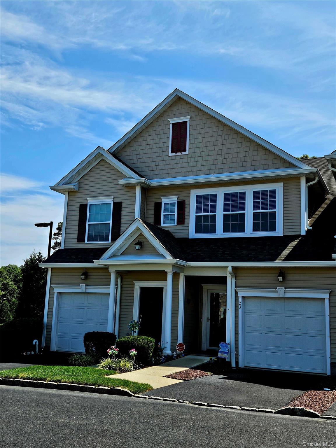 #1 photo, 124 Wildwood Circle, Holtsville , NY 11742