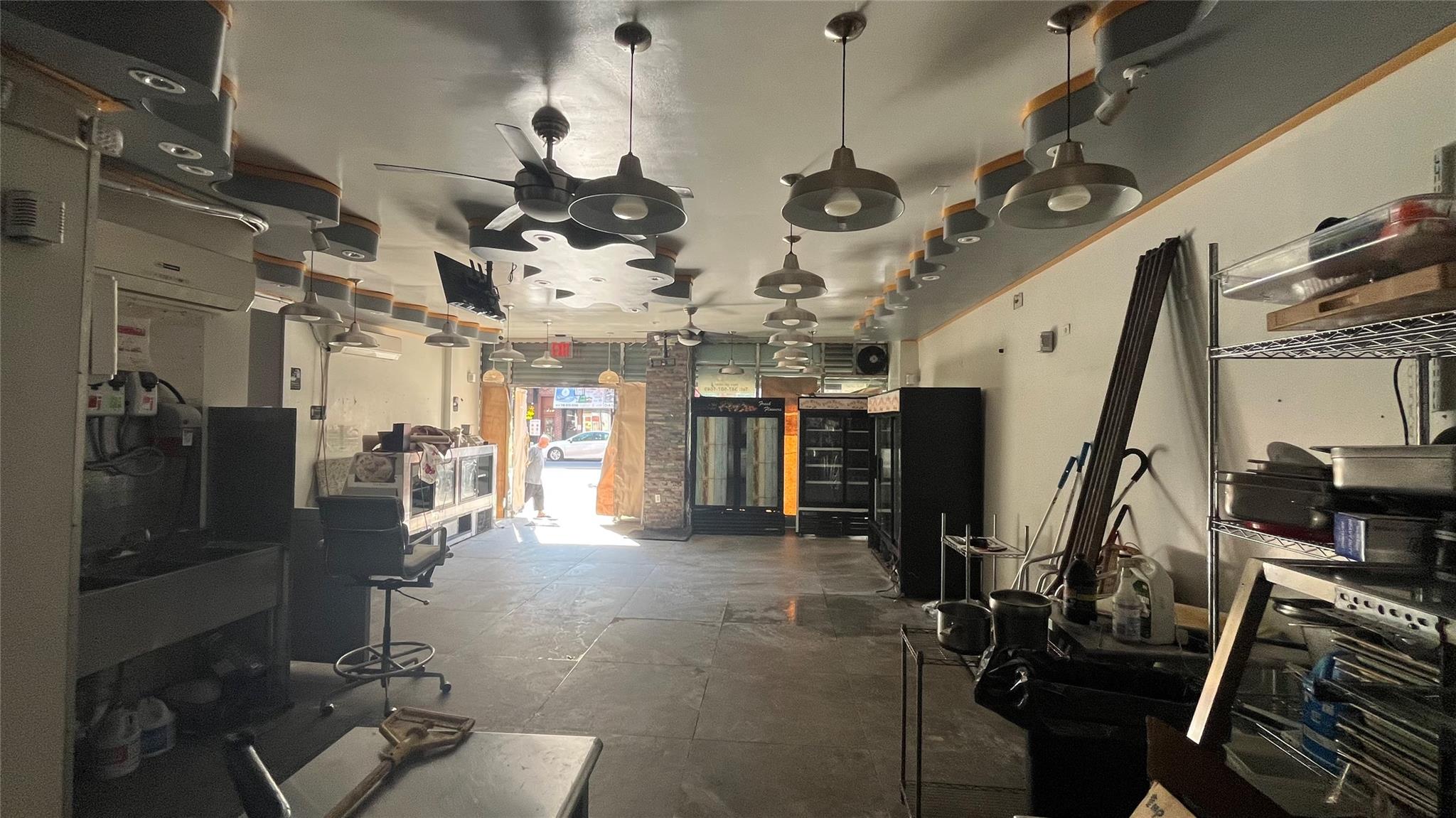 #4 photo, 2522 Steinway Street, クイーンズ区 Astoria , NY 11103