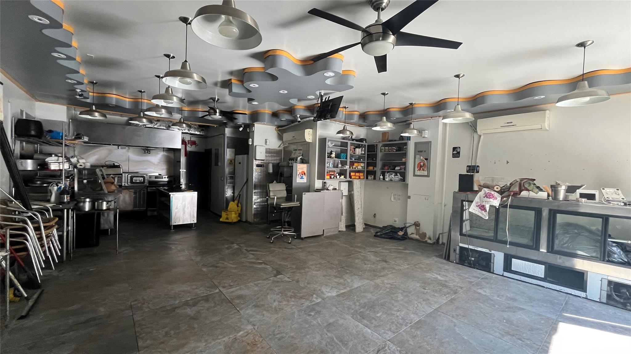 #5 photo, 2522 Steinway Street, クイーンズ区 Astoria , NY 11103