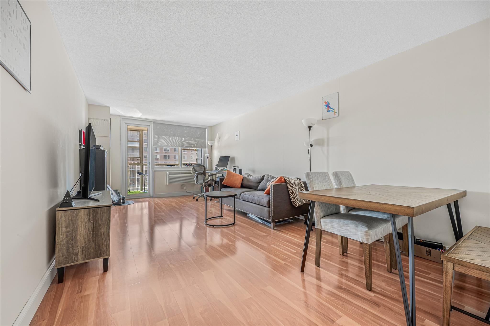 #3 photo, 118-17 Union Turnpike, Forest Hills , NY 11375