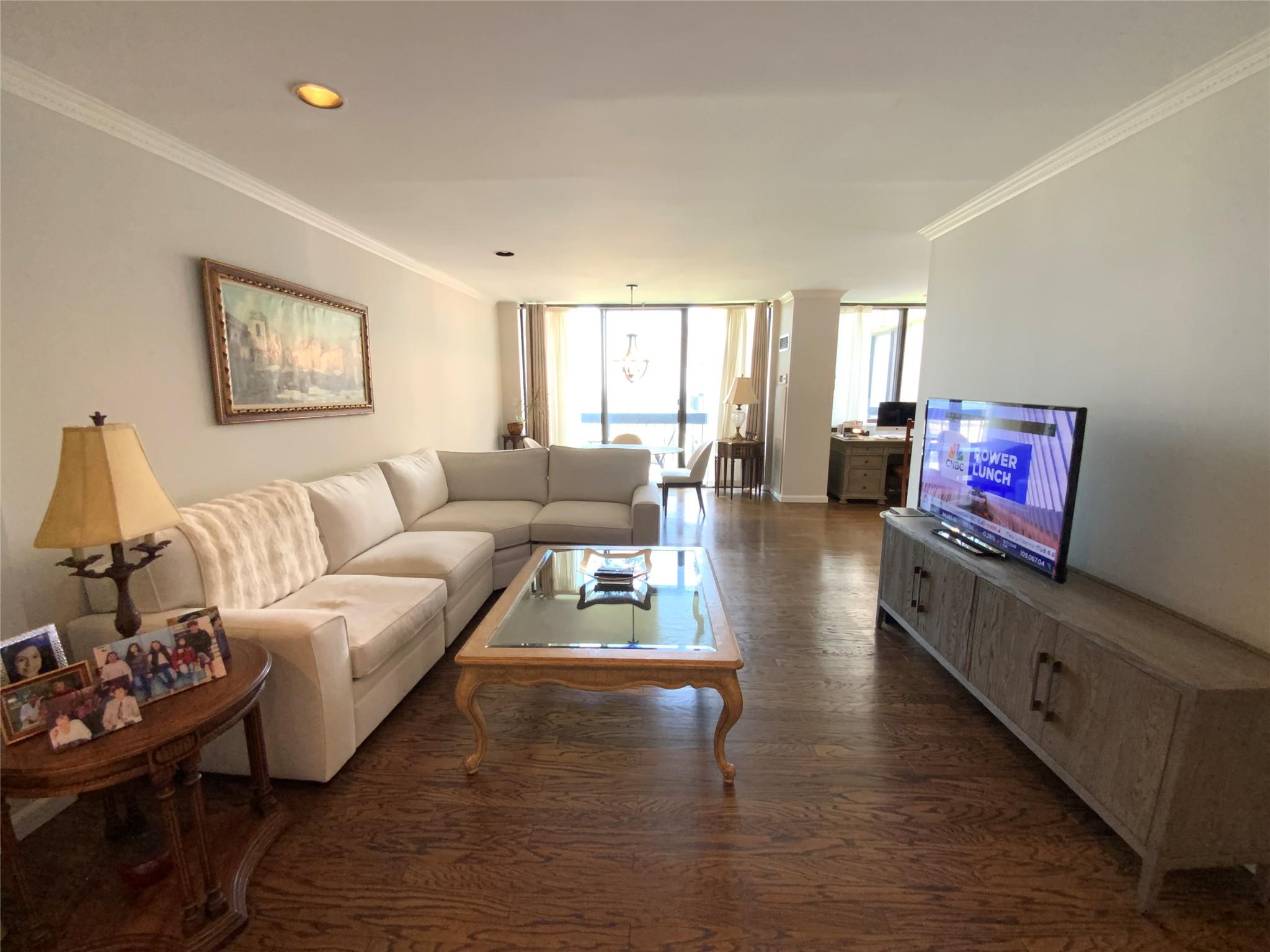 #2 photo, 27110 Grand Central Parkway, クイーンズ区 Floral Park , NY 11005