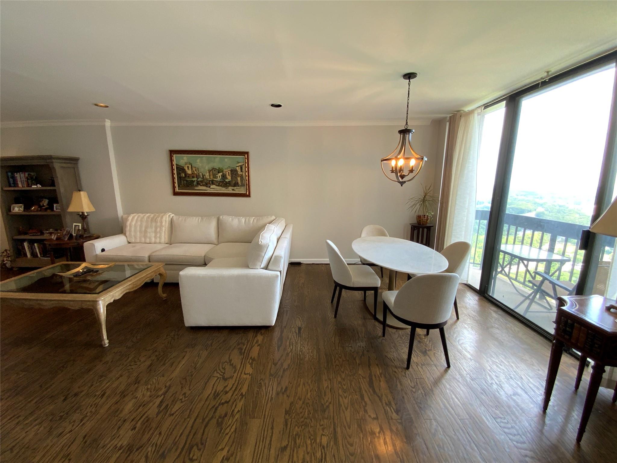 #6 photo, 27110 Grand Central Parkway, クイーンズ区 Floral Park , NY 11005