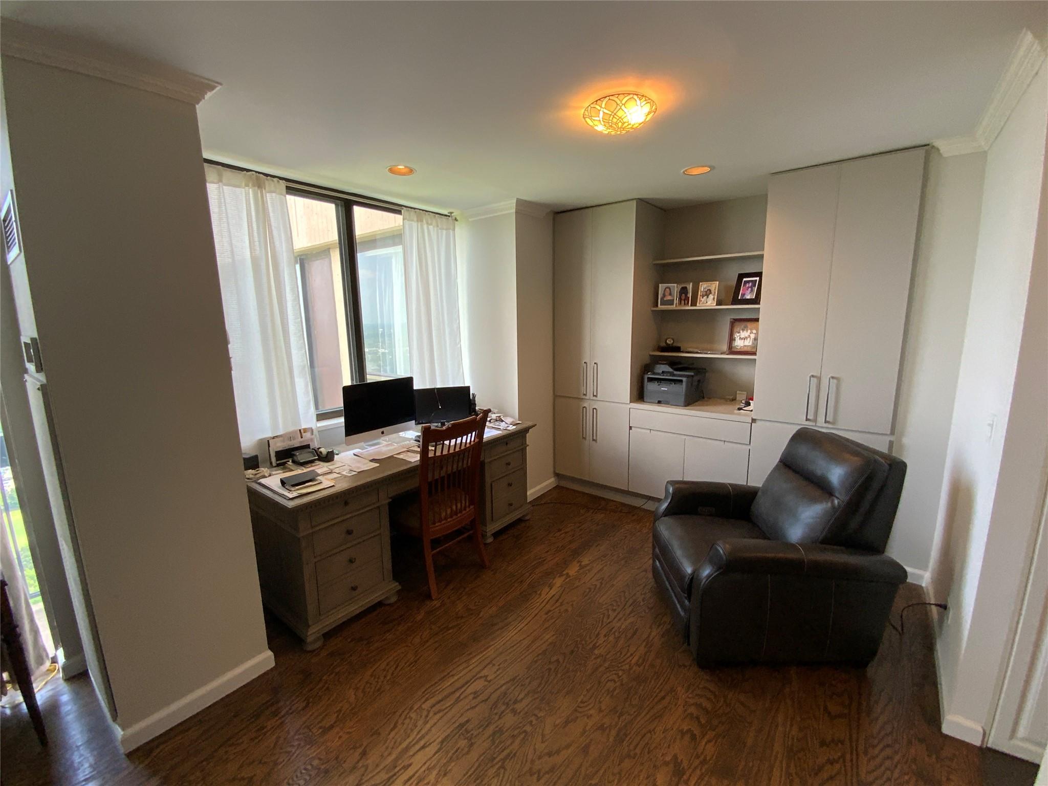 #9 photo, 27110 Grand Central Parkway, クイーンズ区 Floral Park , NY 11005