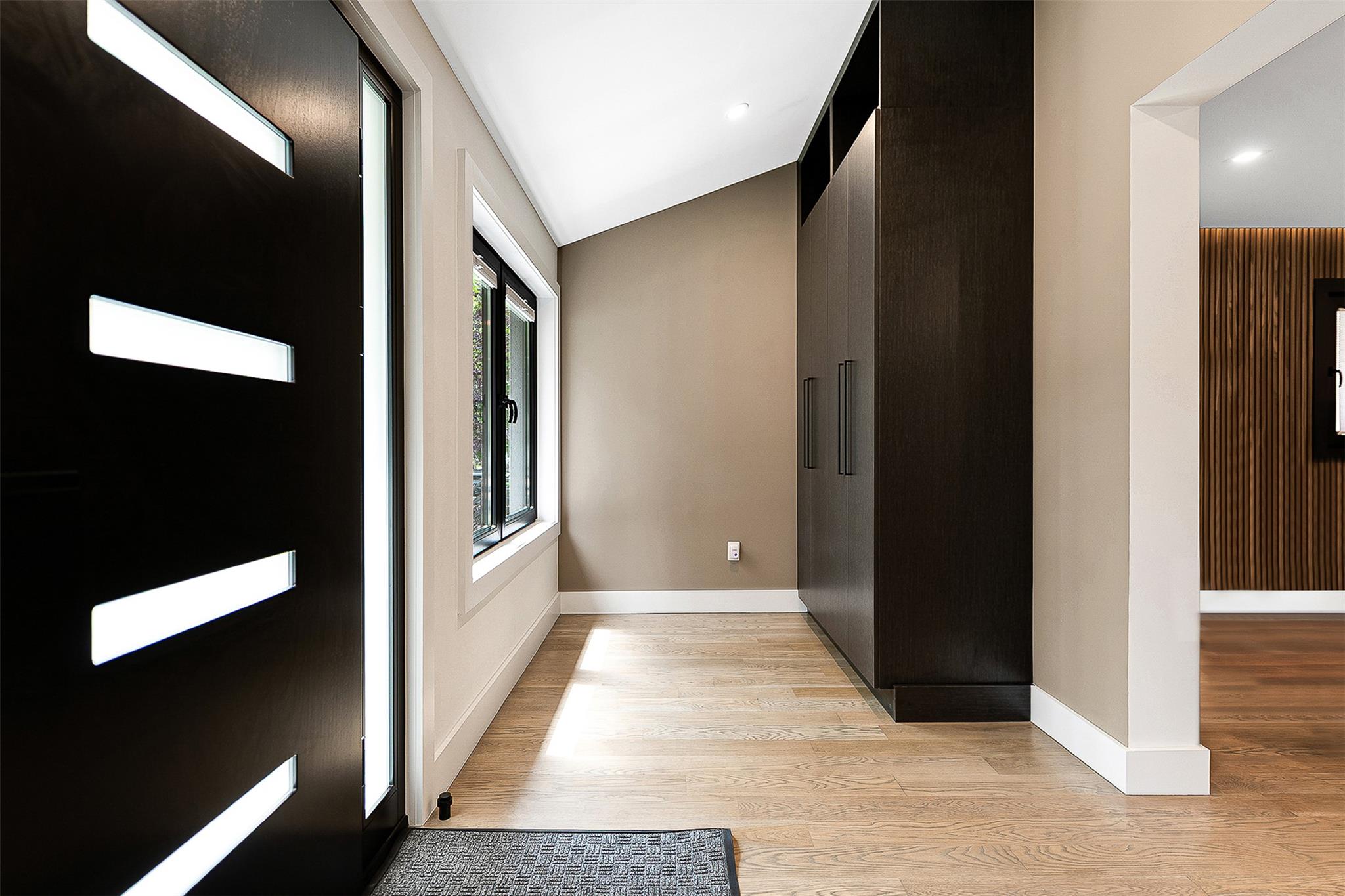 #4 photo, 71-31 Loubet Street, クイーンズ区 Forest Hills , NY 11375