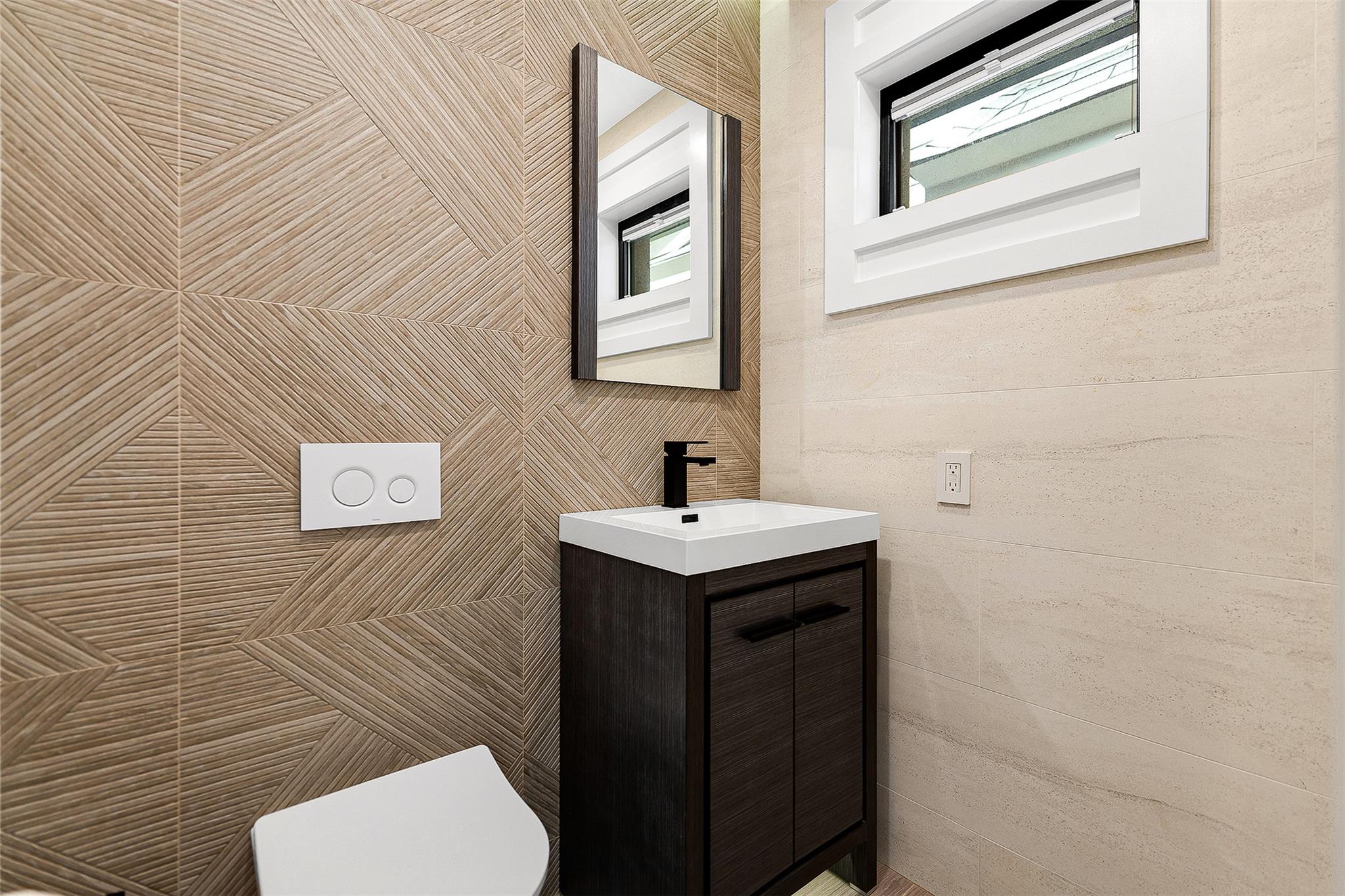 #5 photo, 71-31 Loubet Street, クイーンズ区 Forest Hills , NY 11375